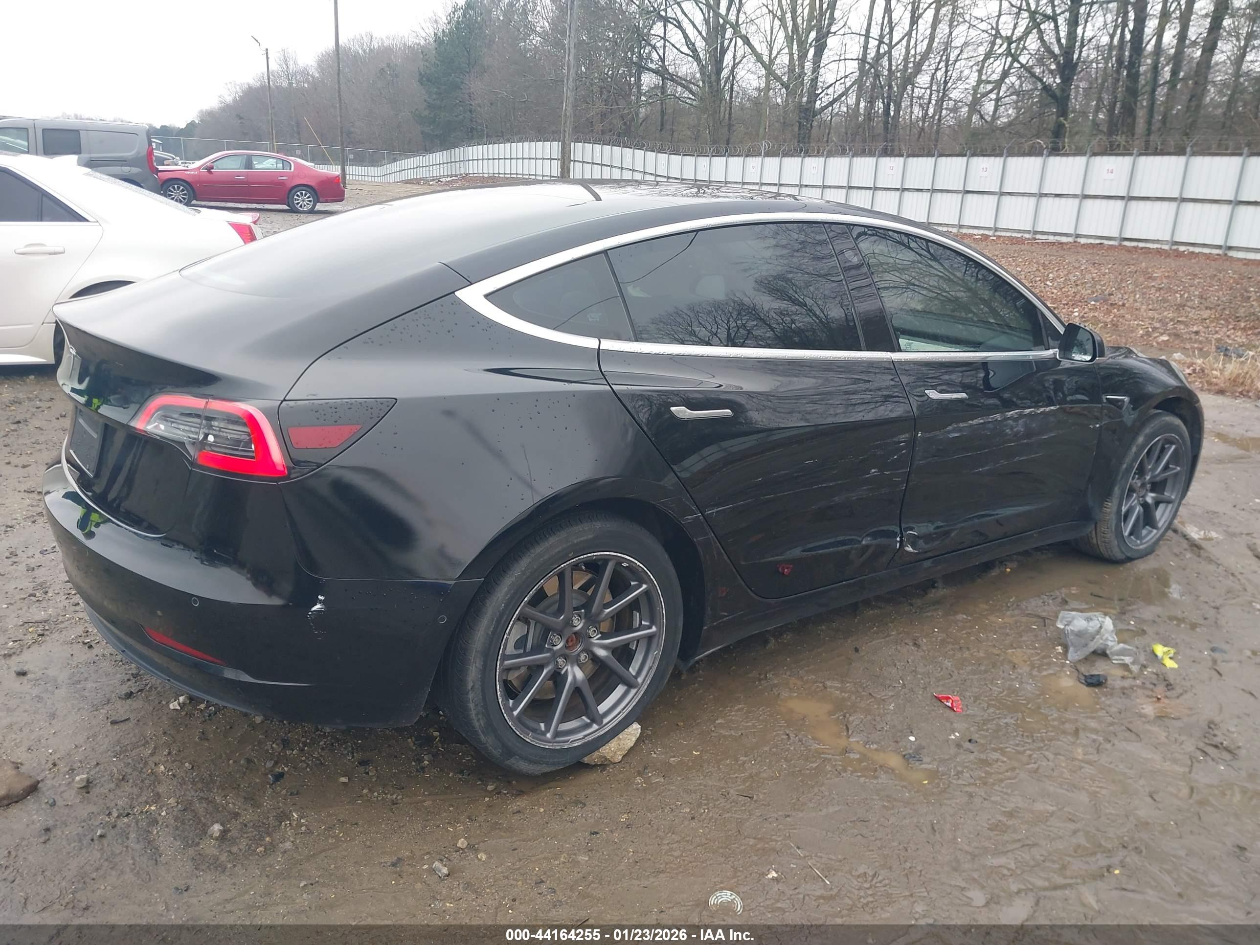 TESLA MODEL image 6