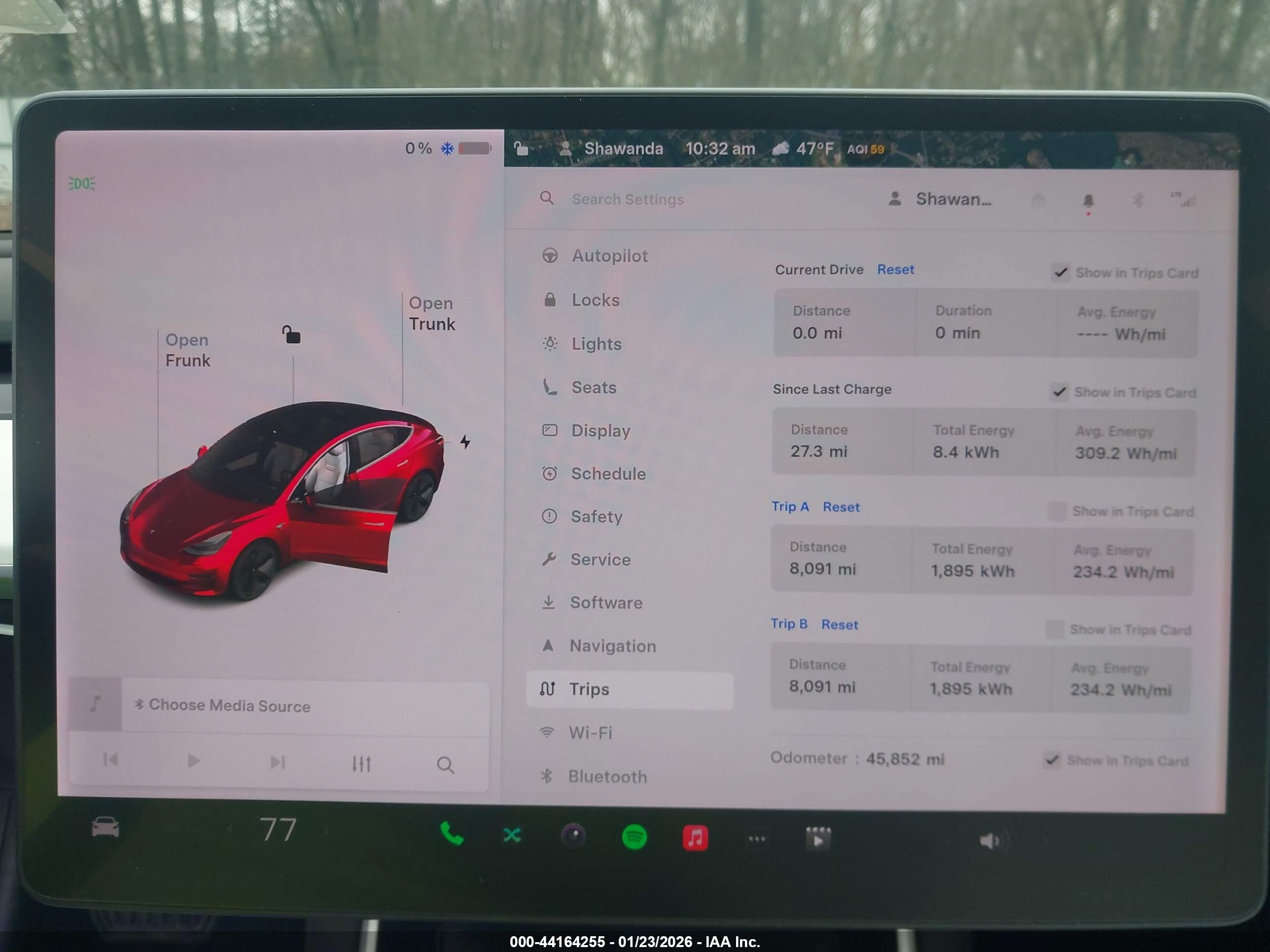 TESLA MODEL image 7