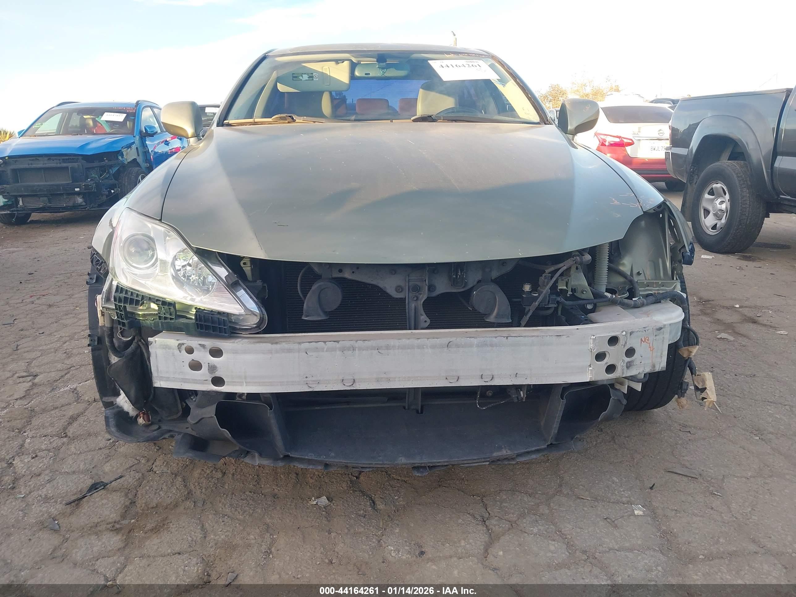 LEXUS IS image 6