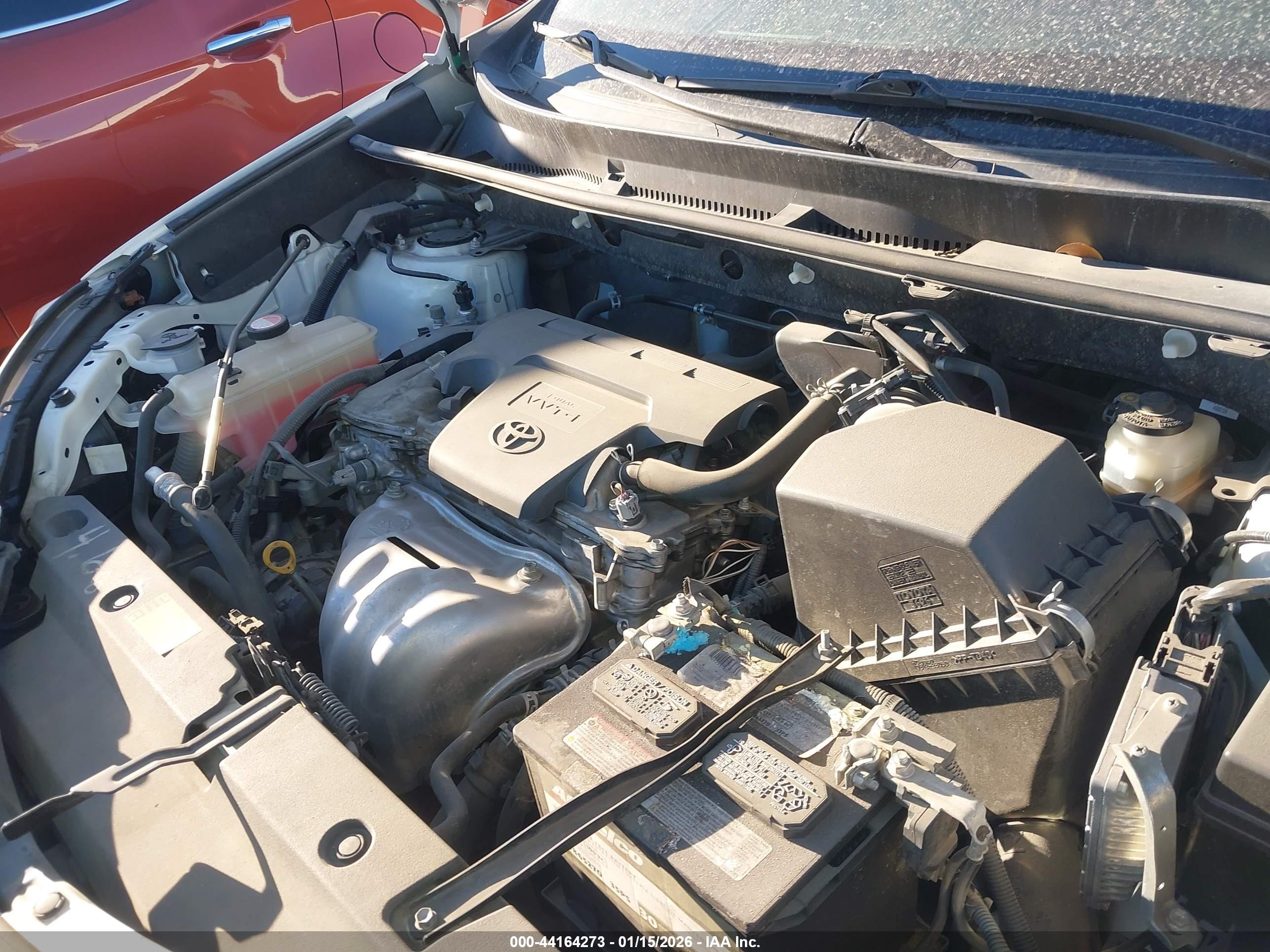 TOYOTA RAV4 image 10