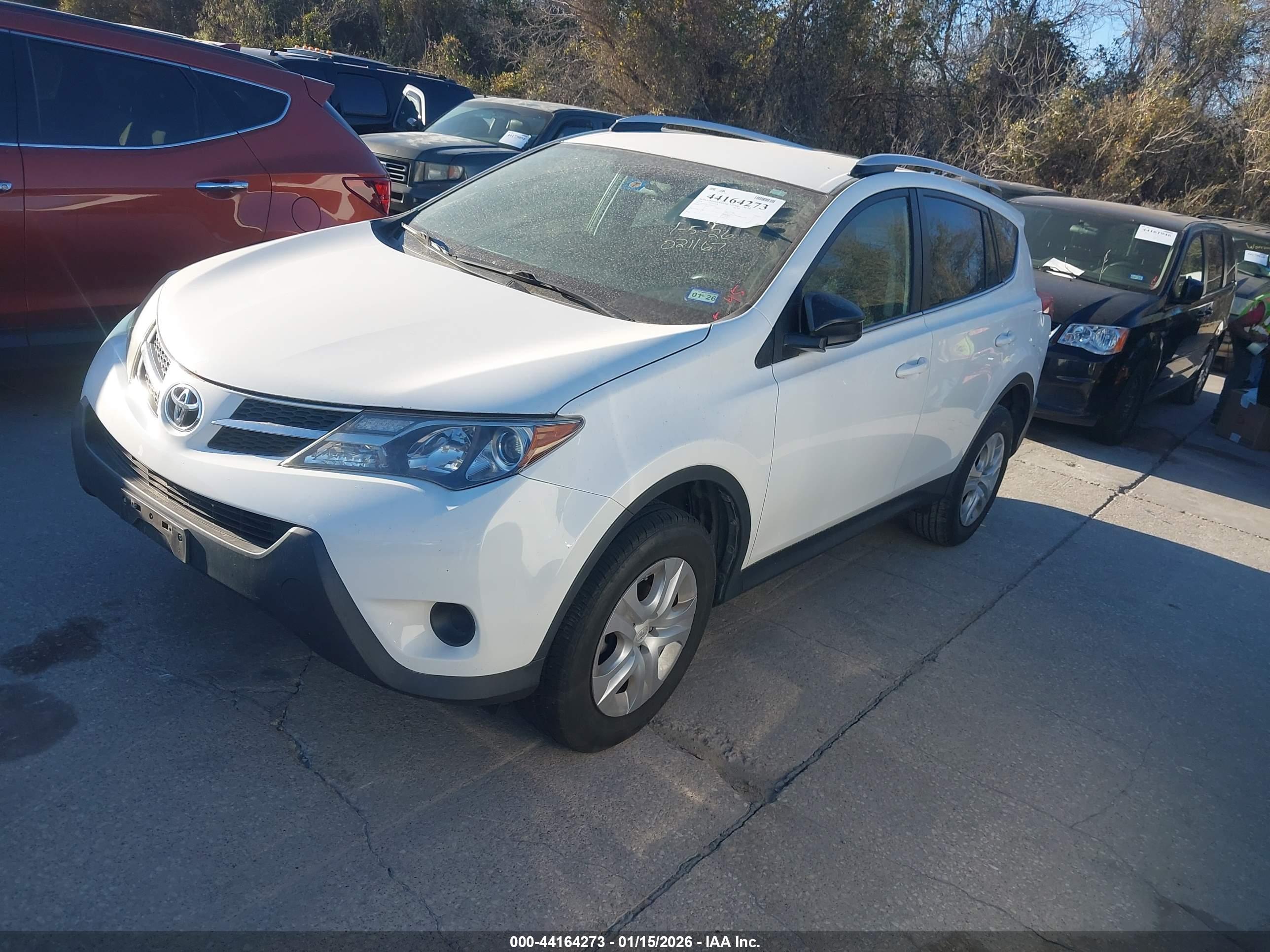 TOYOTA RAV4 image 2