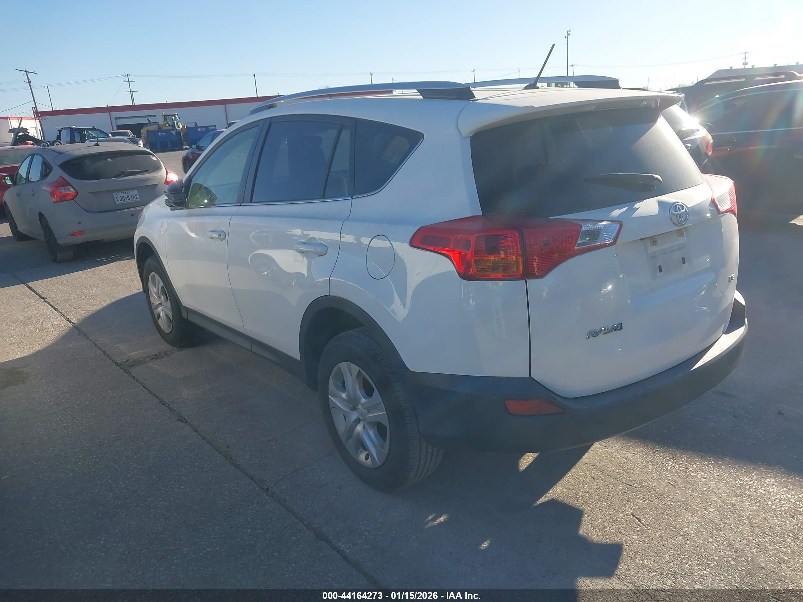 TOYOTA RAV4 image 3
