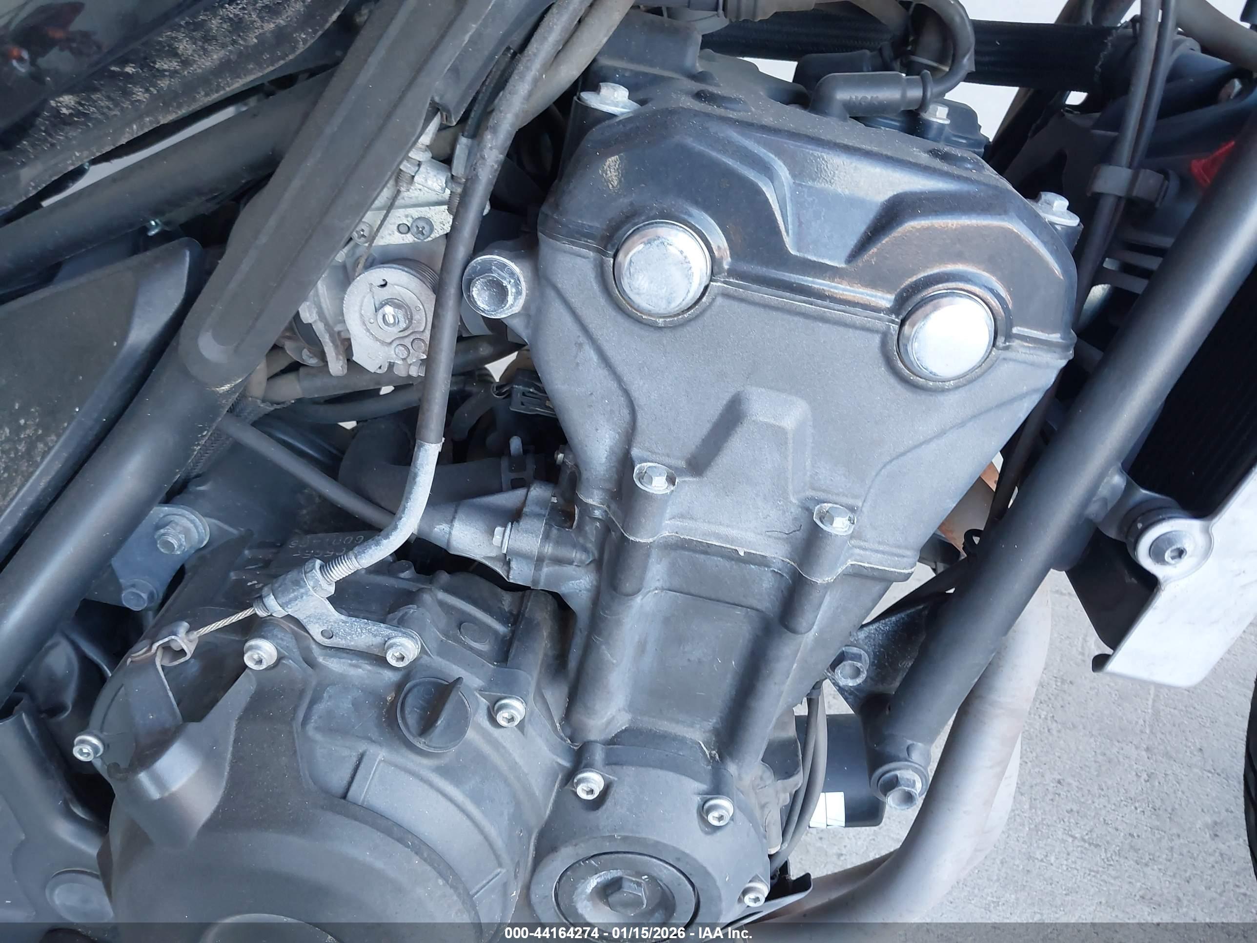 HONDA CMX500 image 8