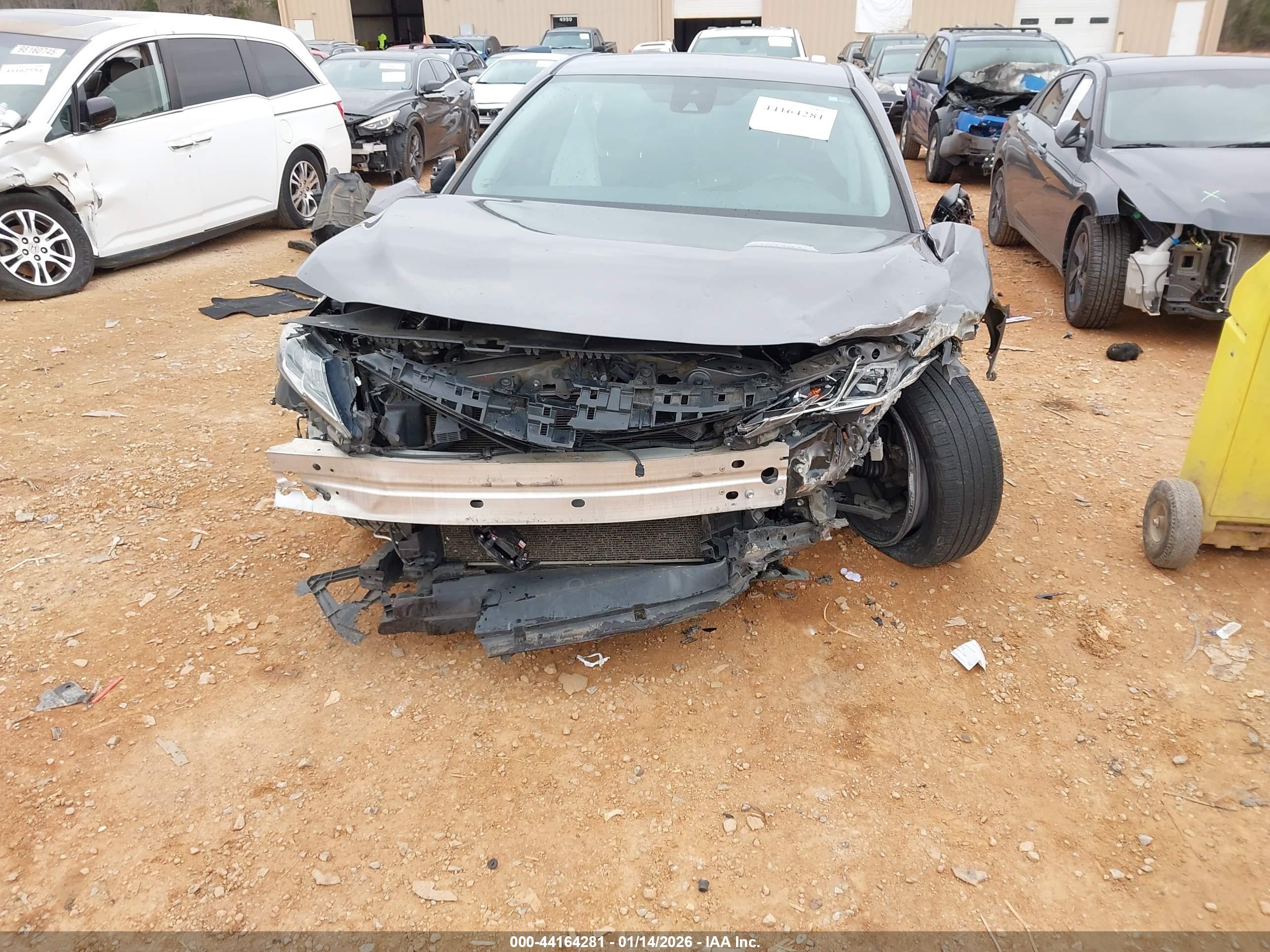 TOYOTA CAMRY image 6