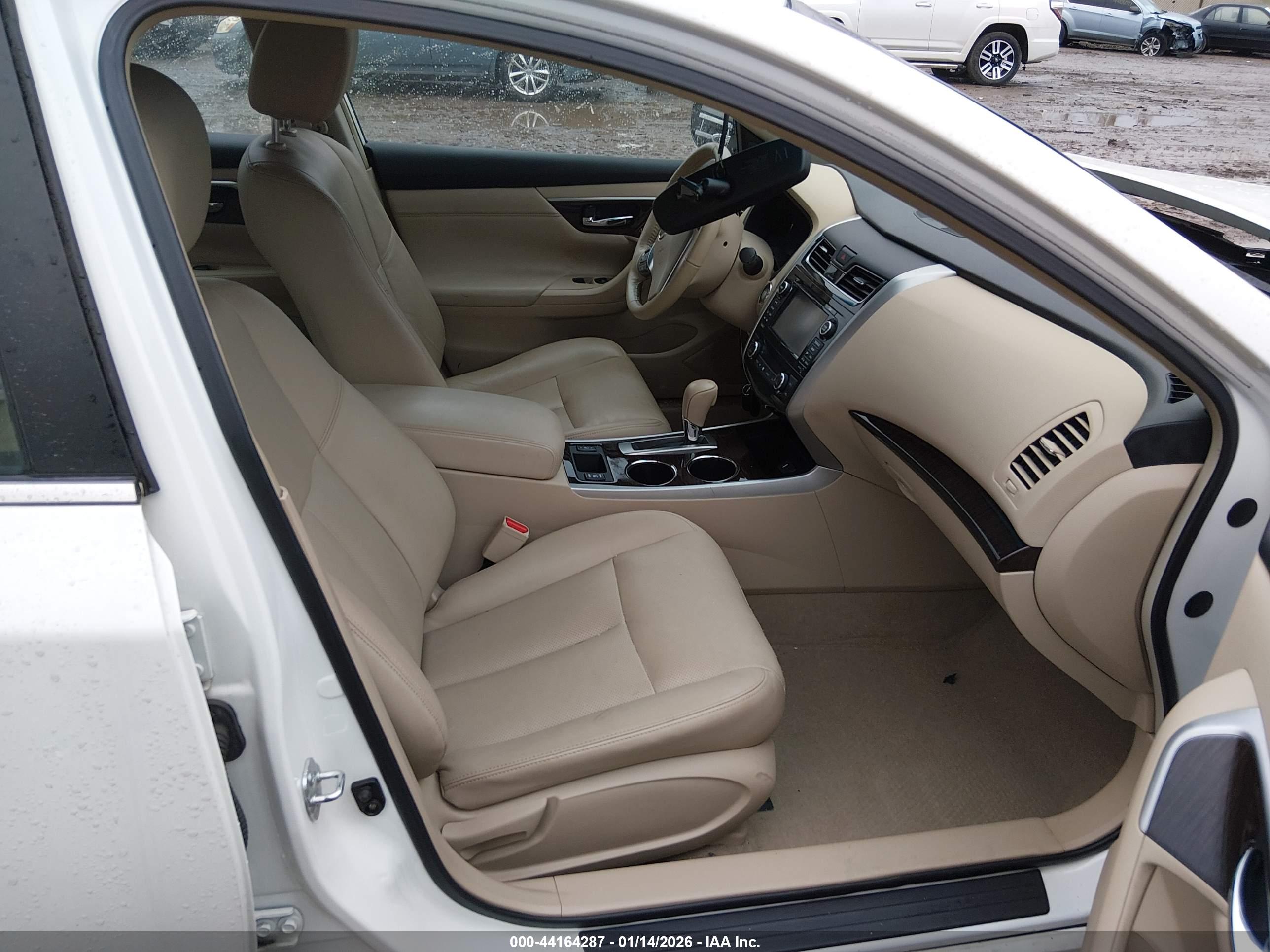 NISSAN ALTIMA image 5