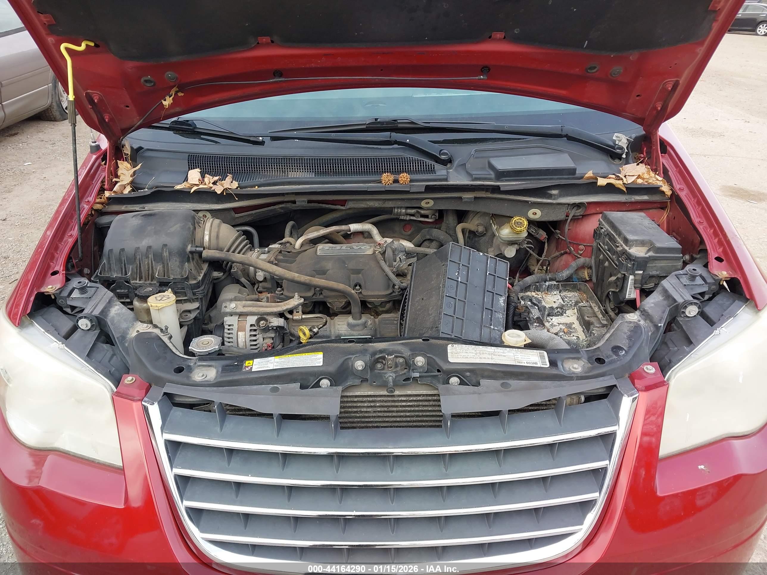 CHRYSLER TOWN image 10
