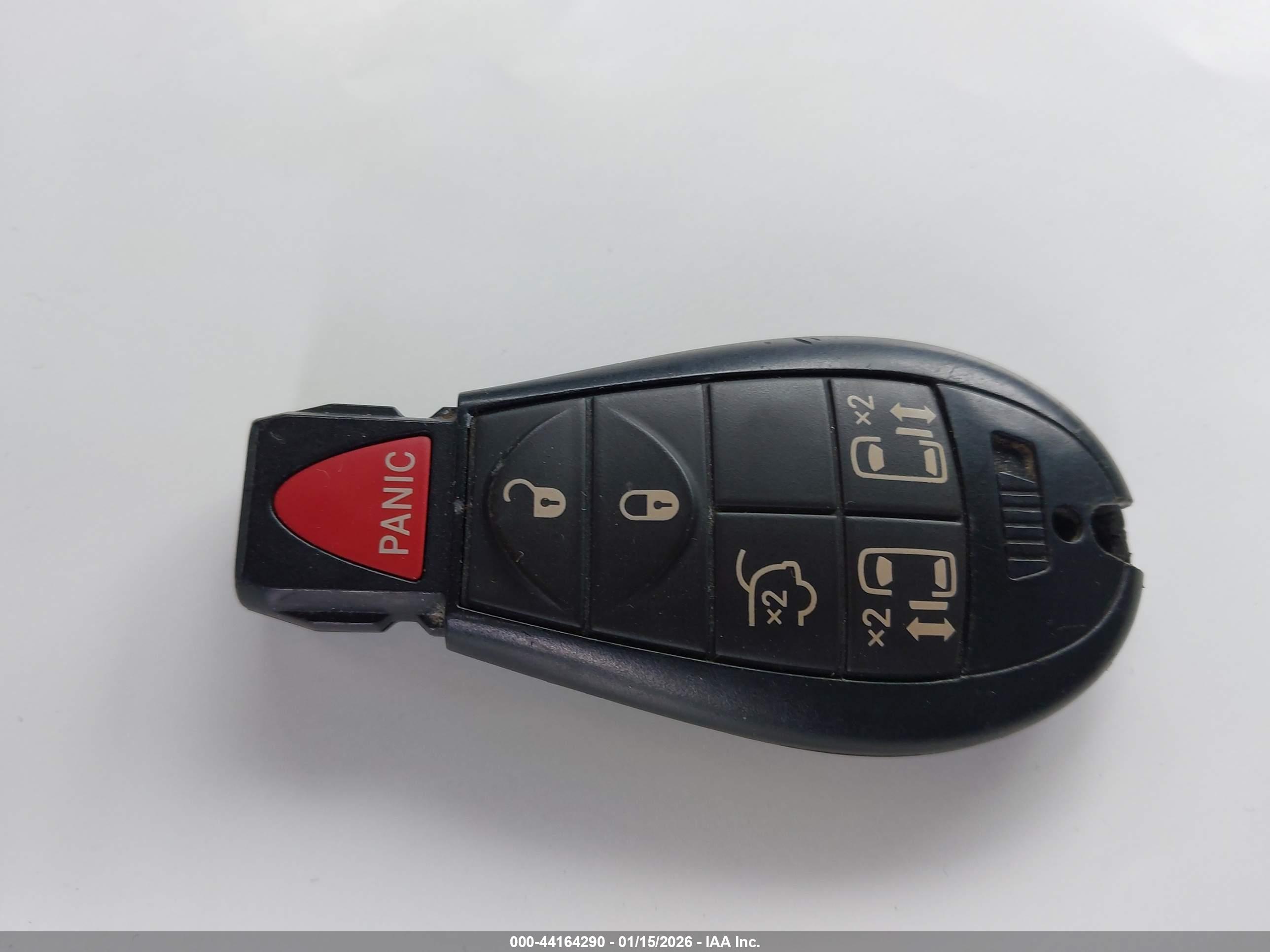 CHRYSLER TOWN image 11