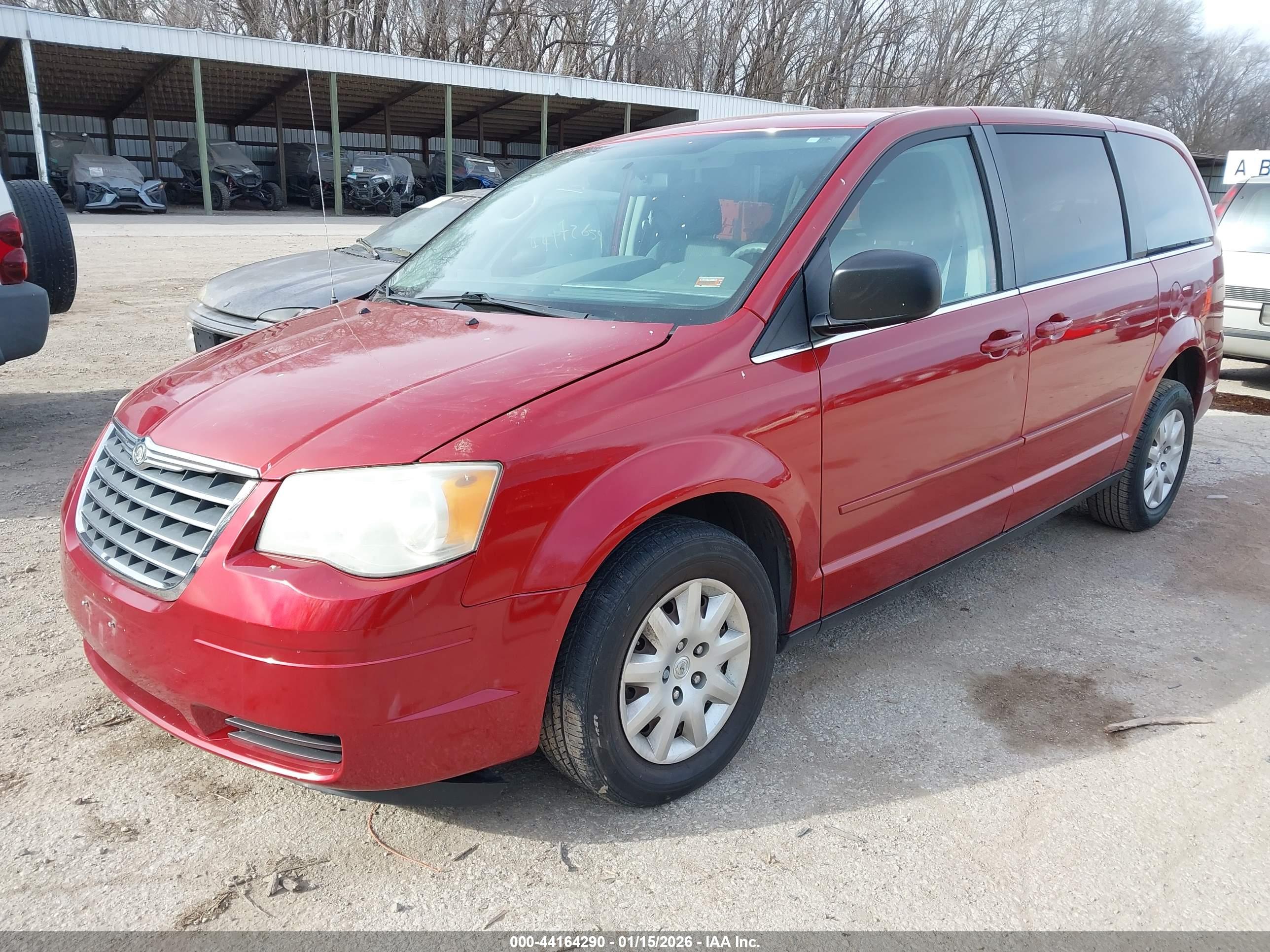 CHRYSLER TOWN image 2