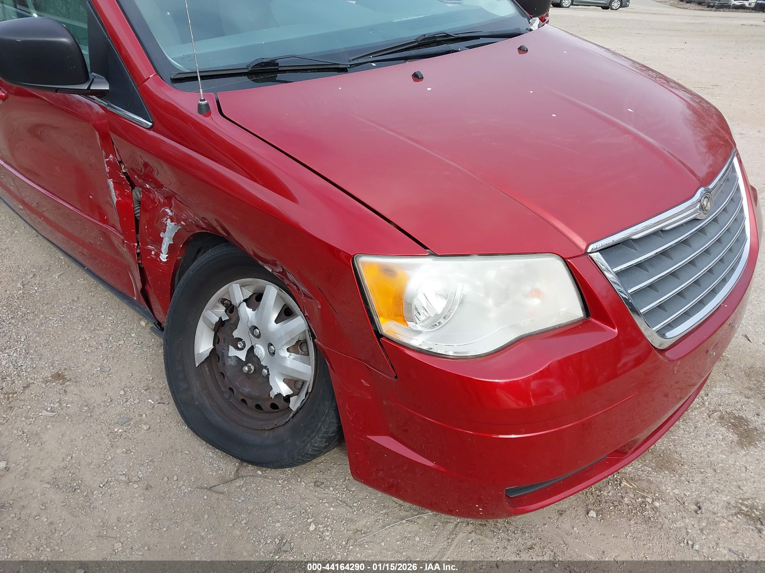 CHRYSLER TOWN image 6