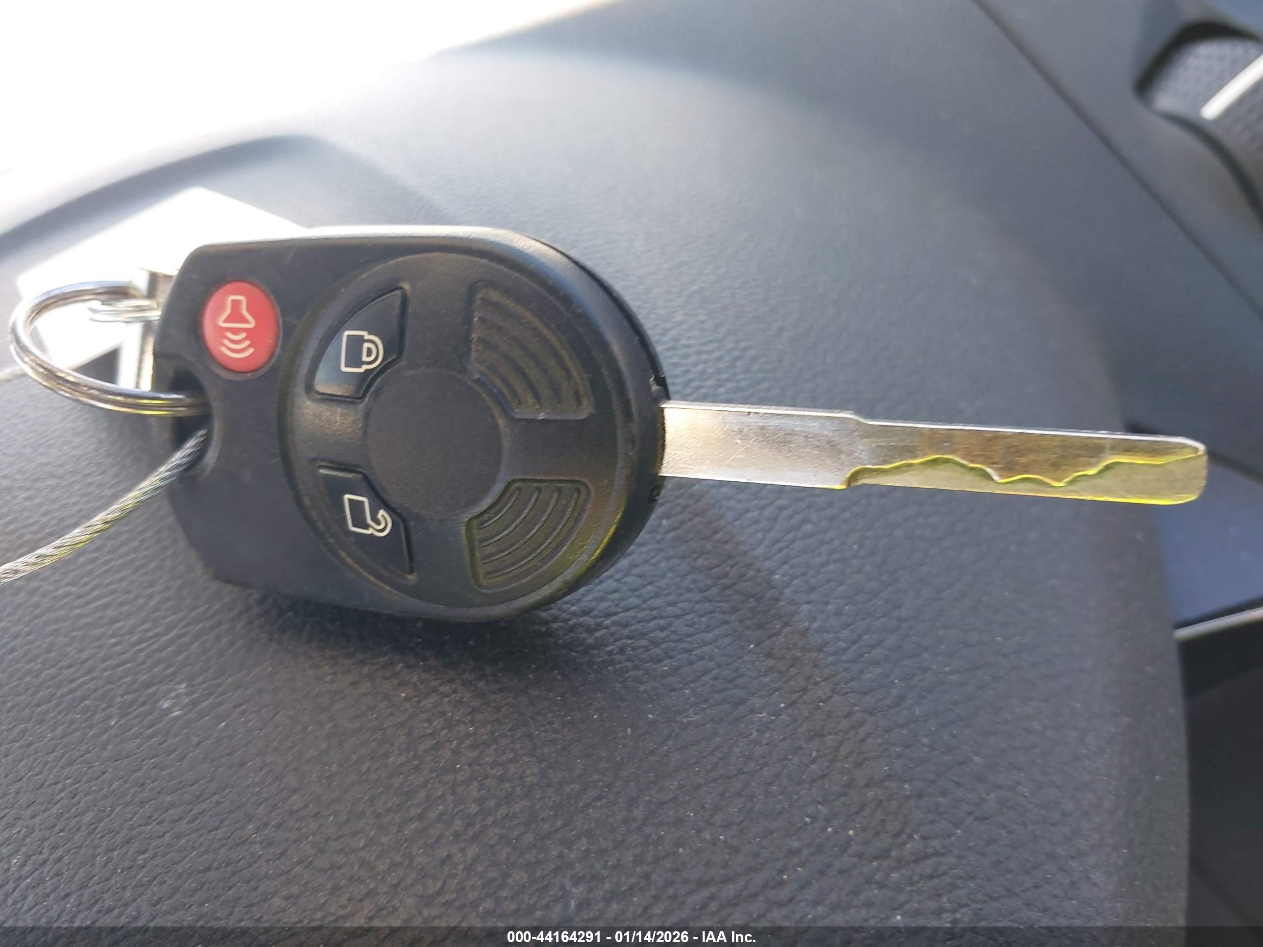 FORD ESCAPE image 11