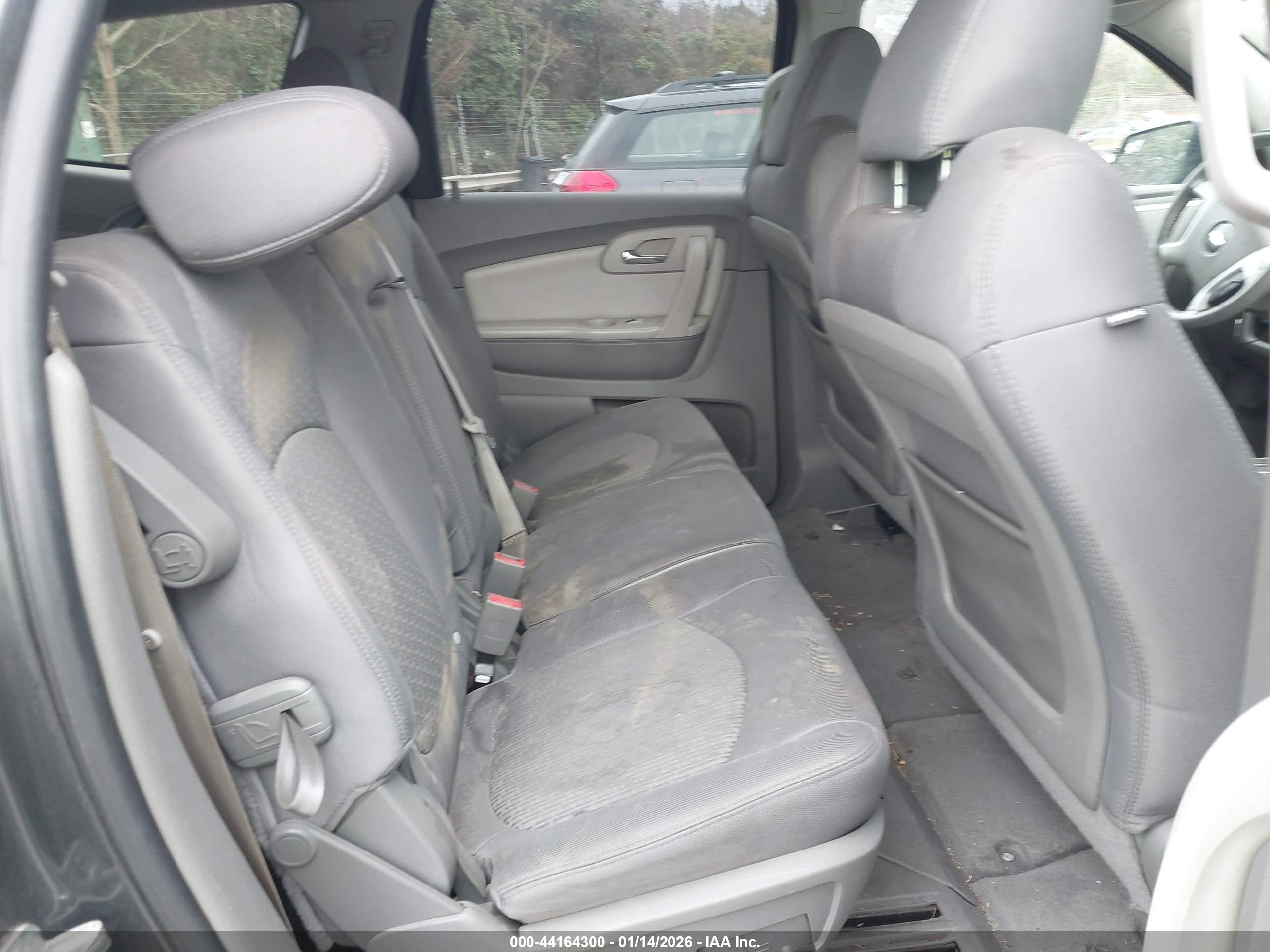 CHEVROLET TRAVERSE image 8