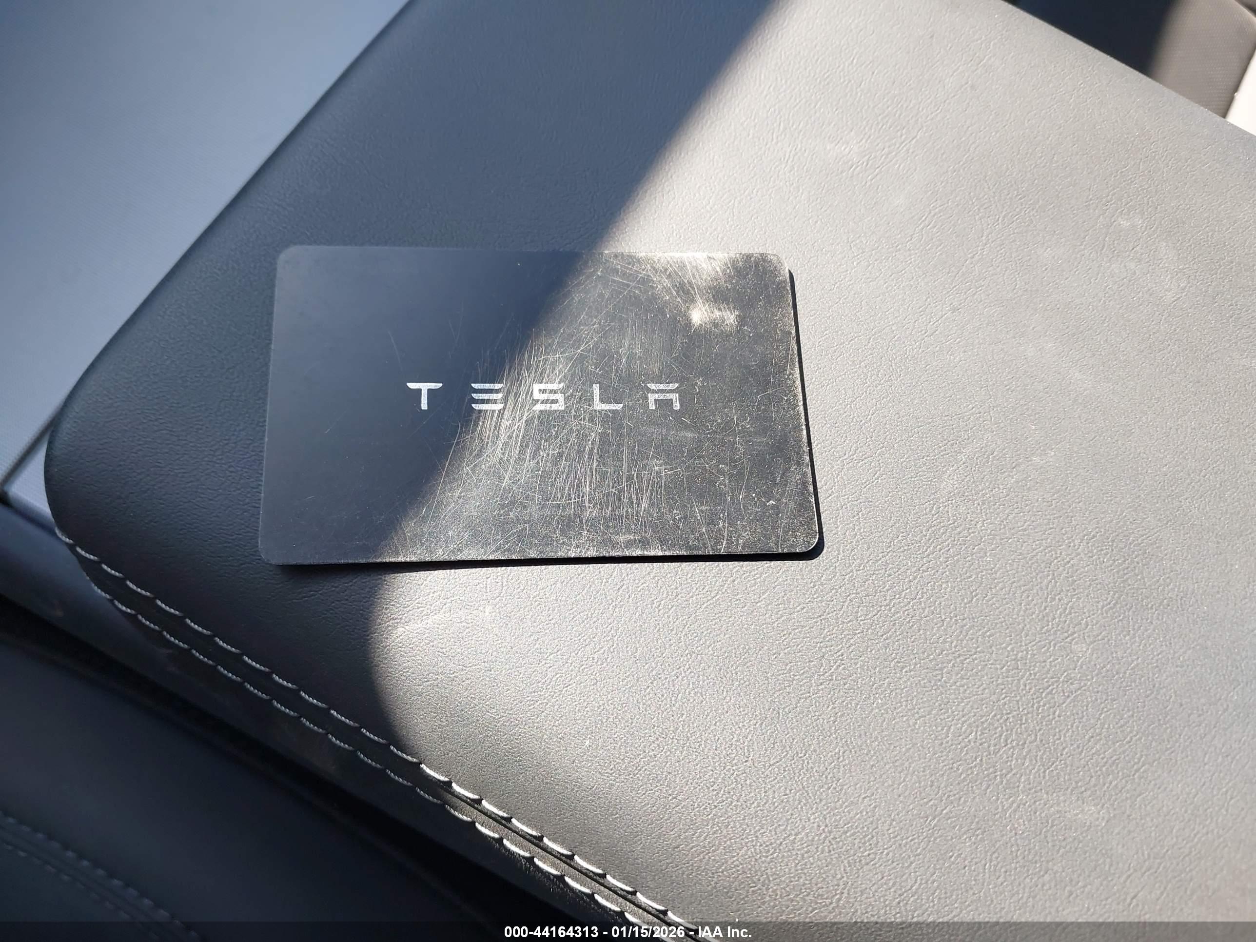 TESLA MODEL image 11