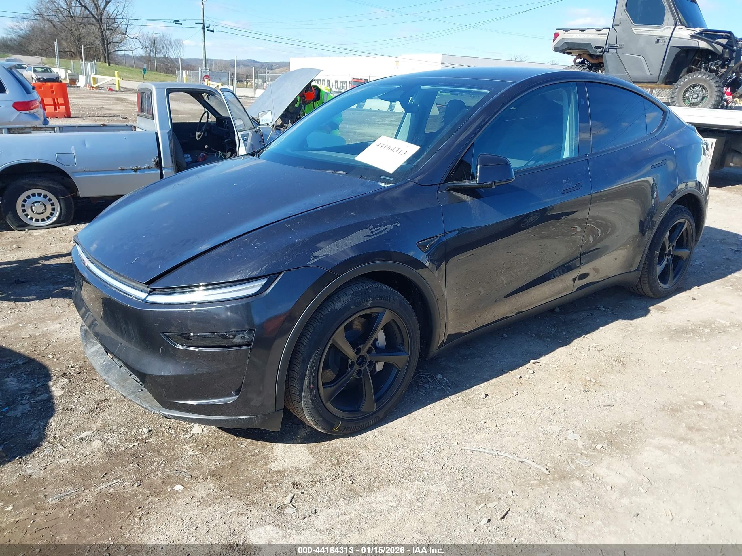 TESLA MODEL image 2