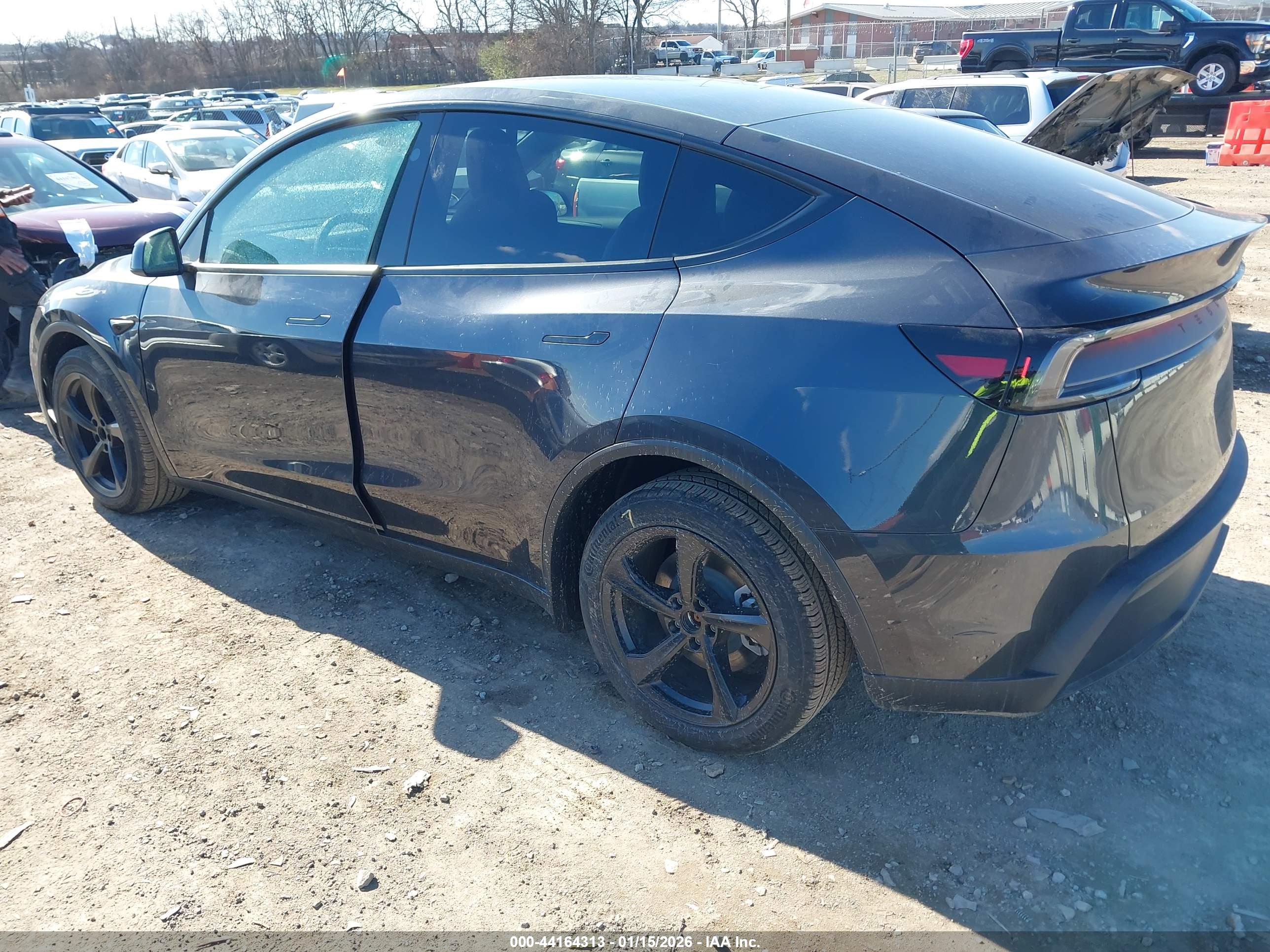 TESLA MODEL image 3