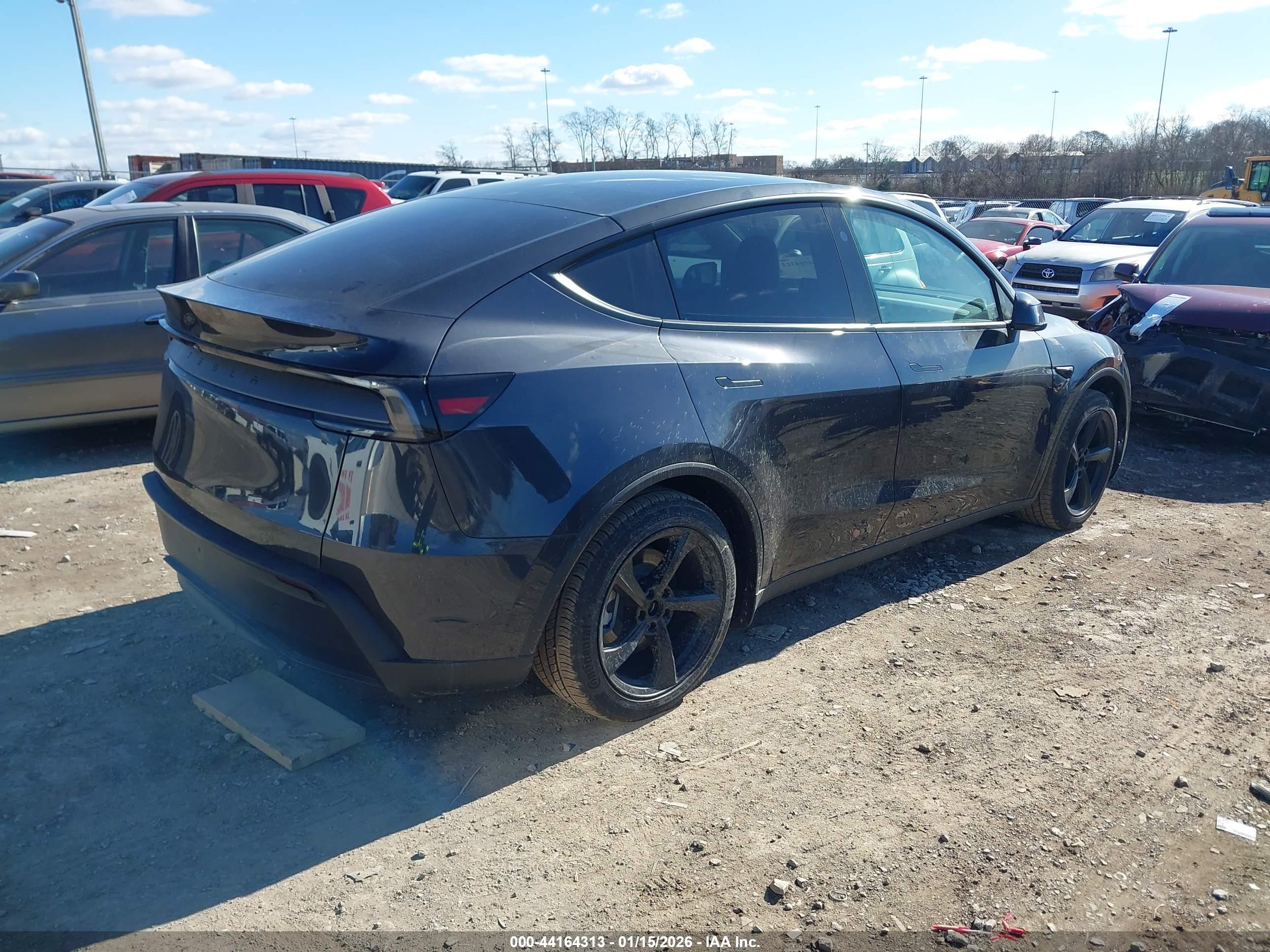 TESLA MODEL image 4