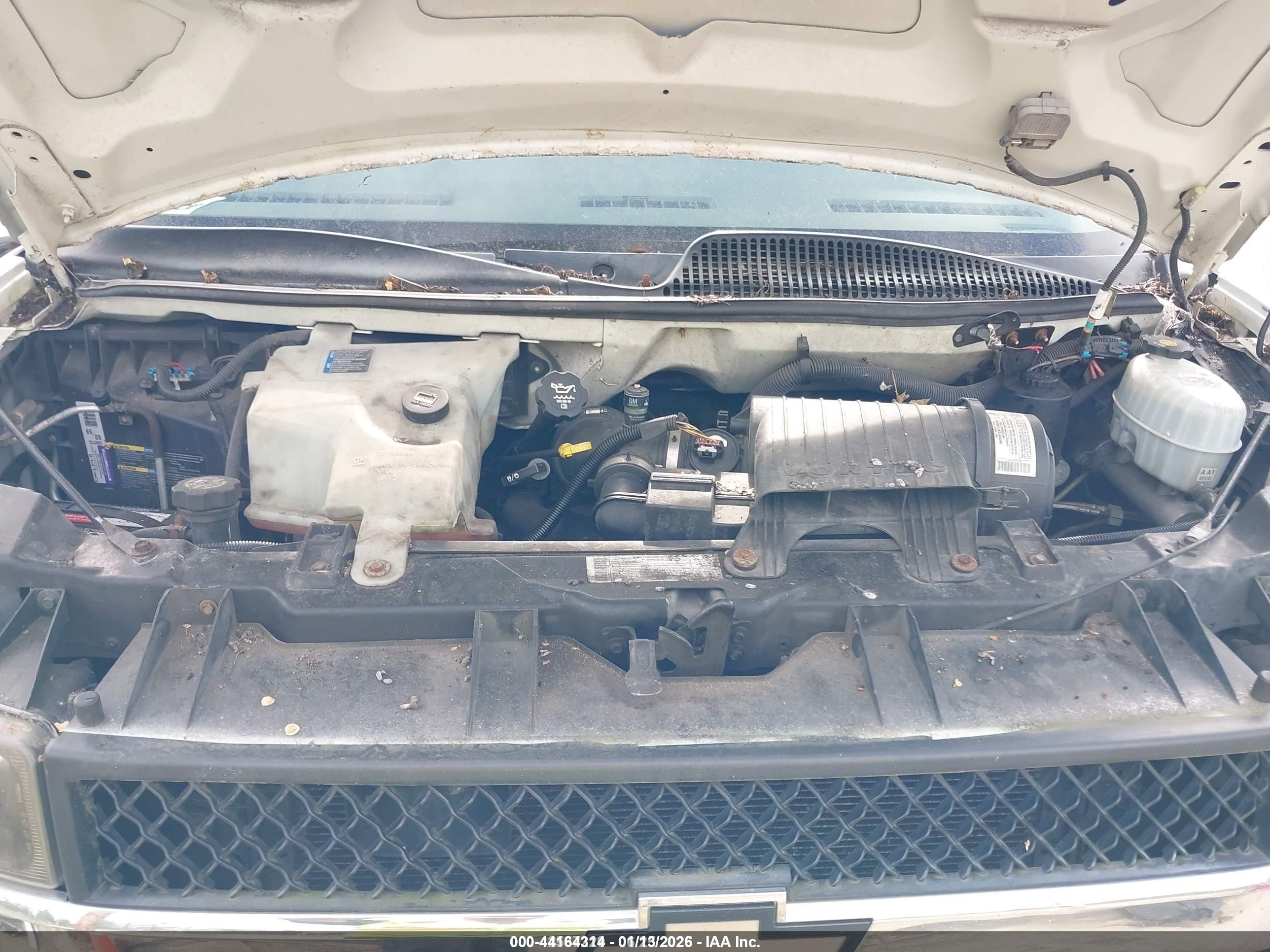 CHEVROLET EXPRESS image 10