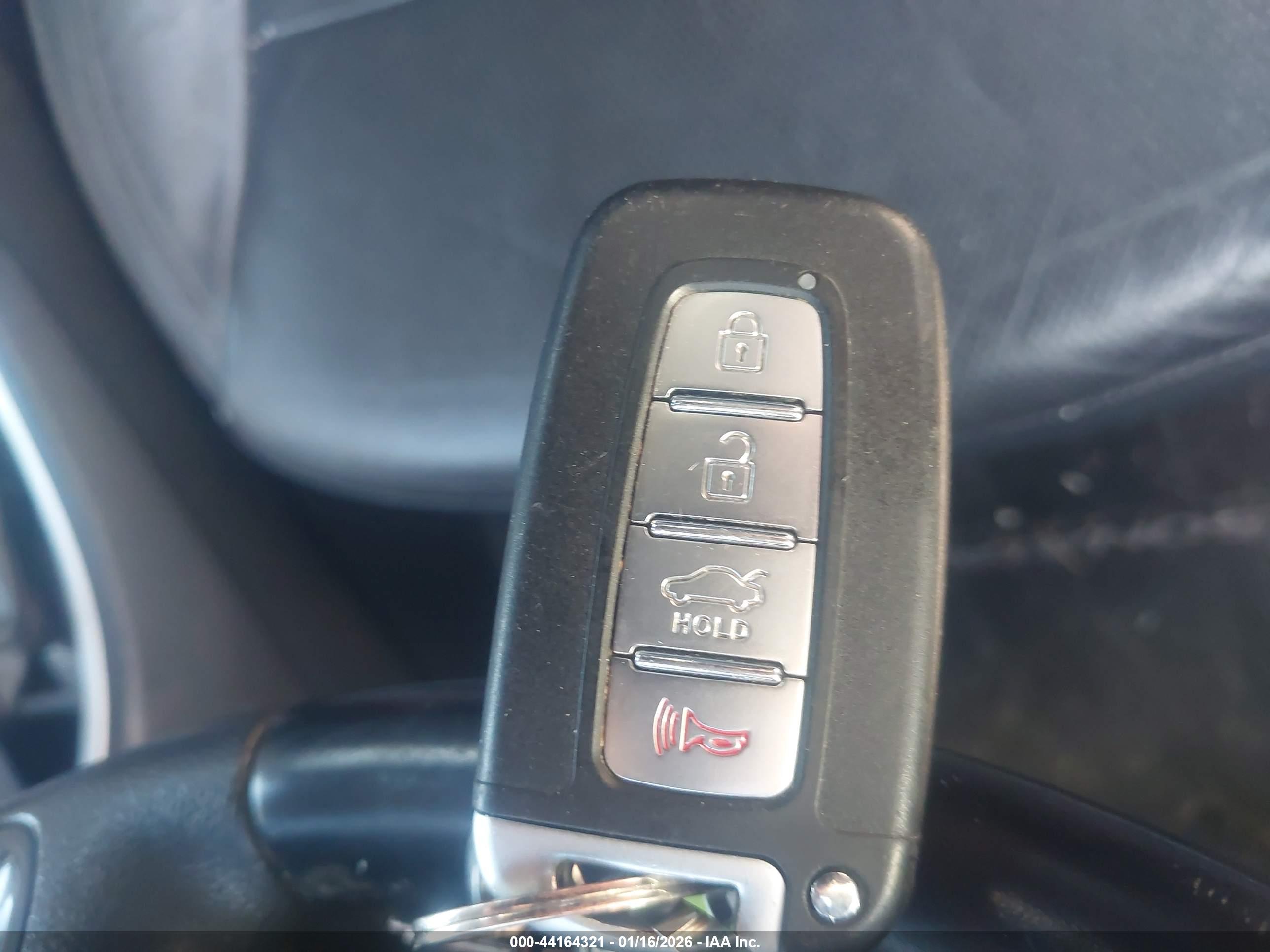 HYUNDAI SONATA image 11