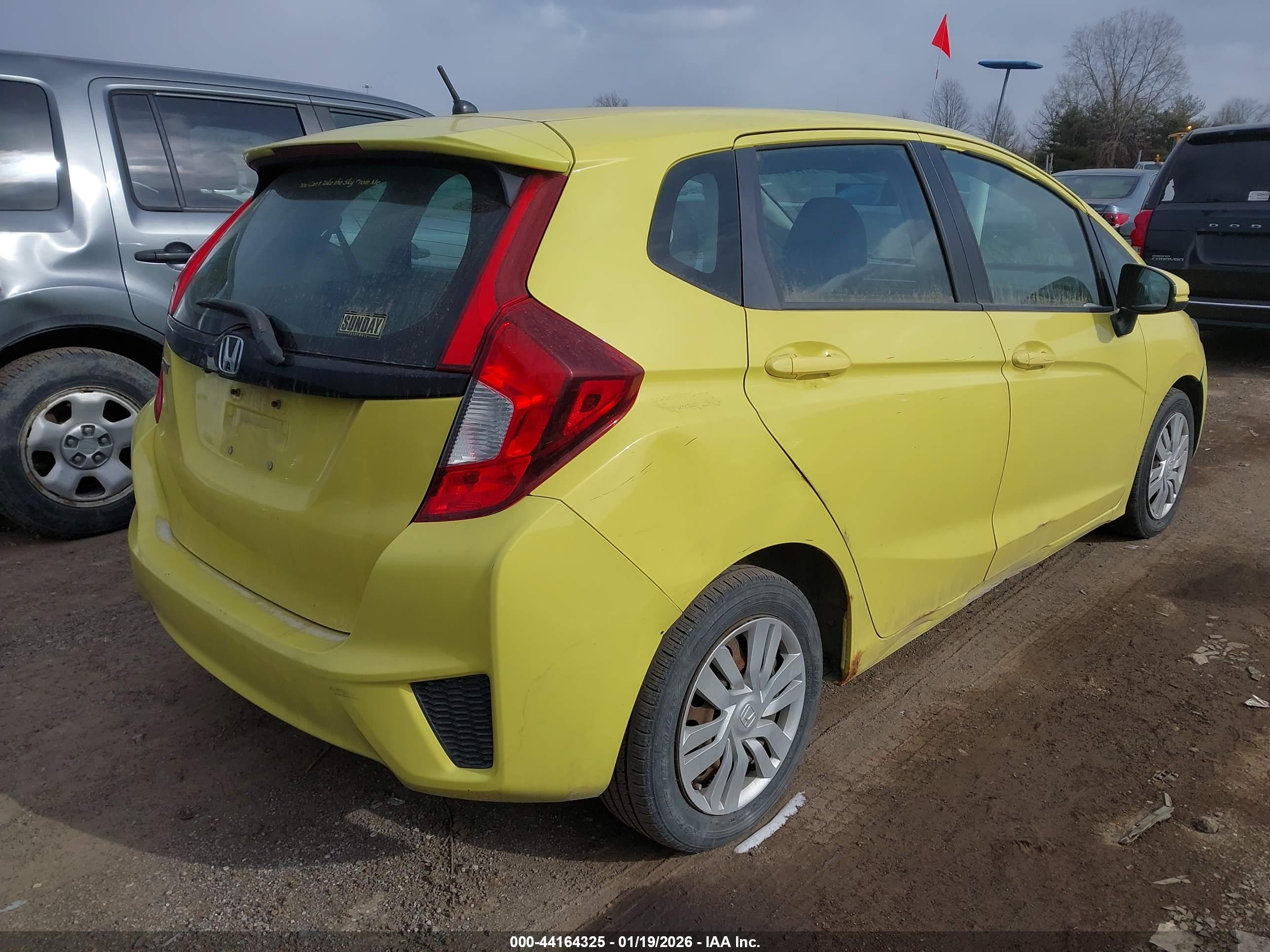 HONDA FIT image 4