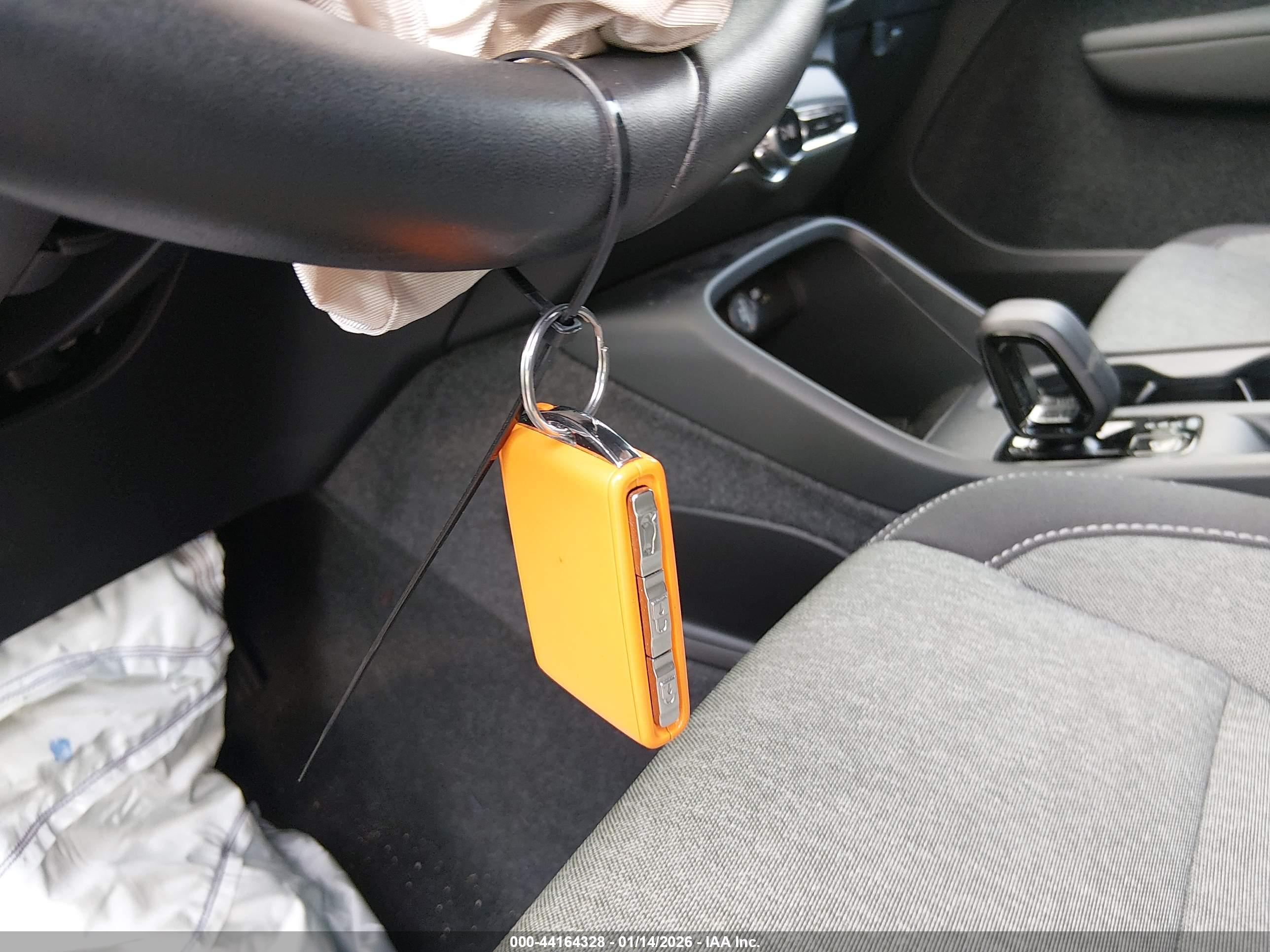 VOLVO XC40 image 11