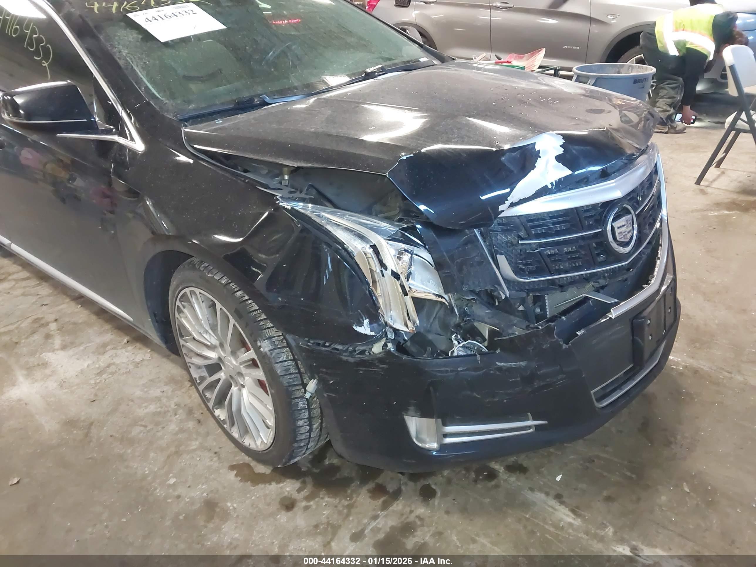 CADILLAC XTS image 6