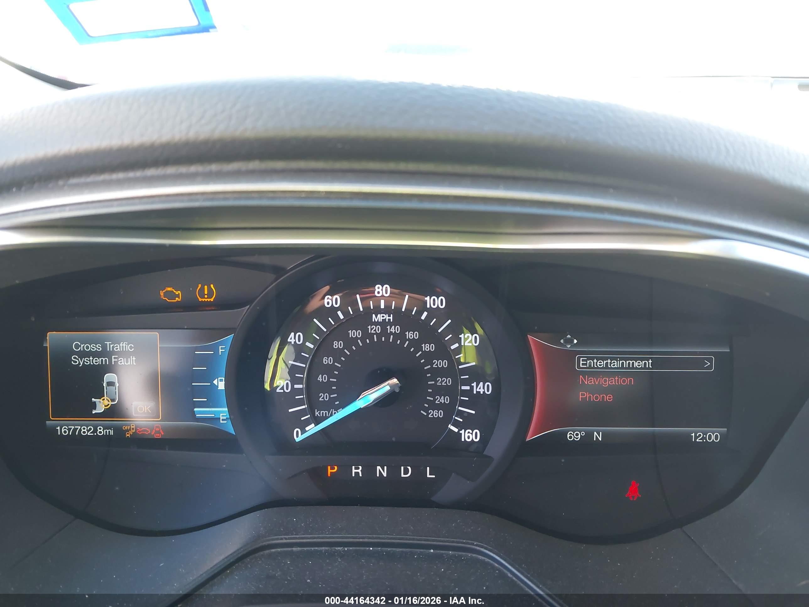 FORD FUSION image 7