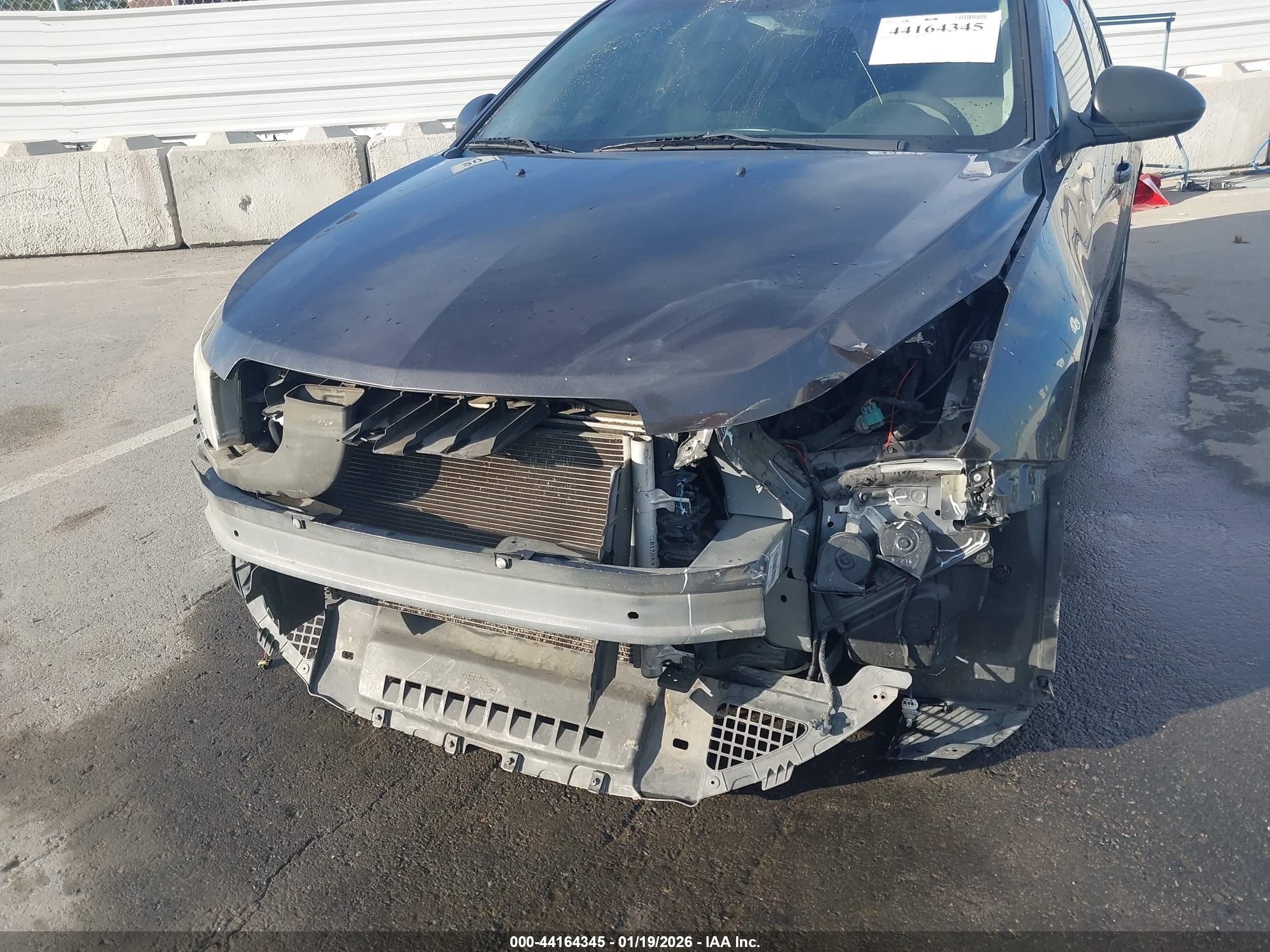 CHEVROLET CRUZE image 6