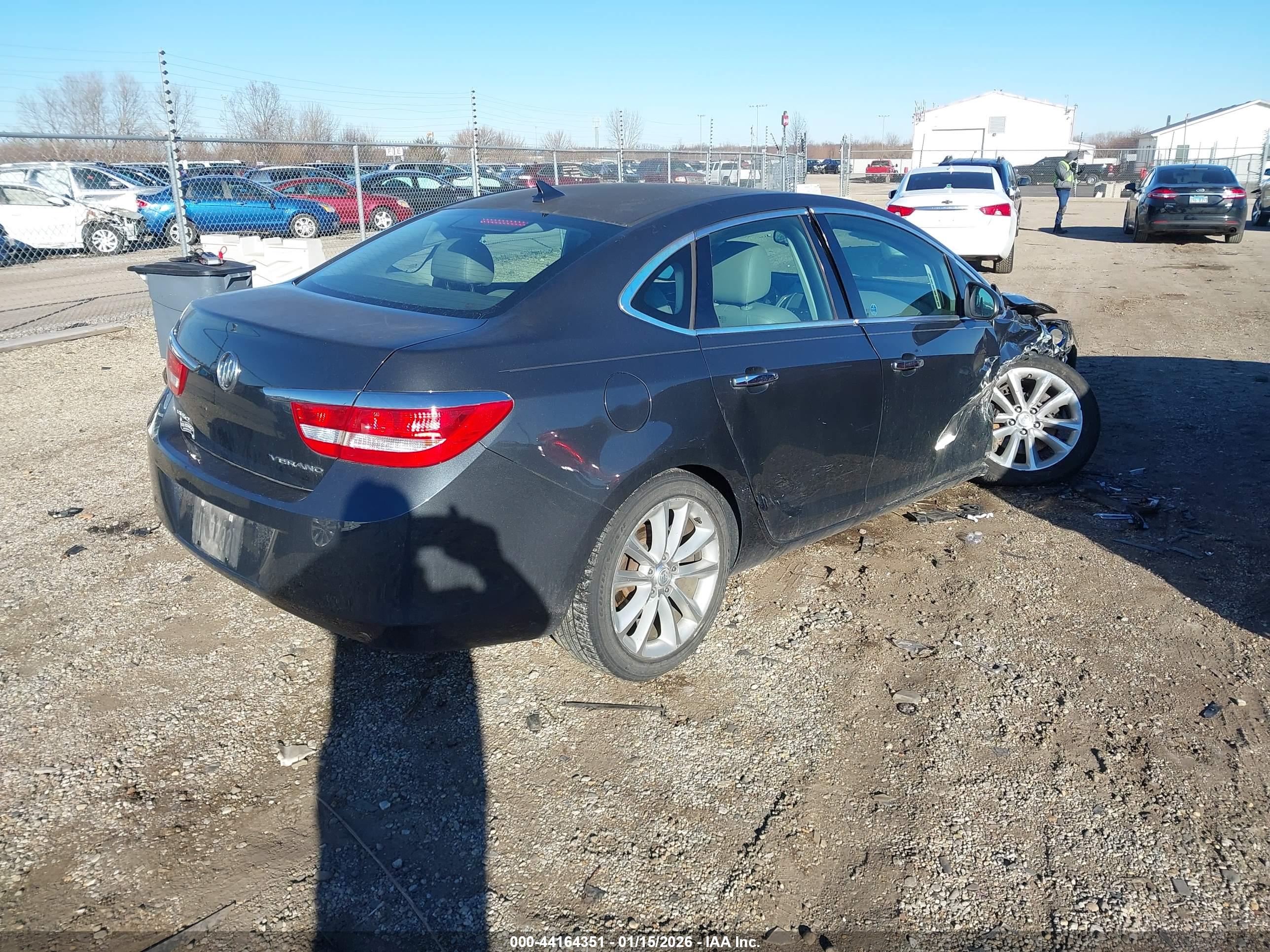 BUICK VERANO image 4