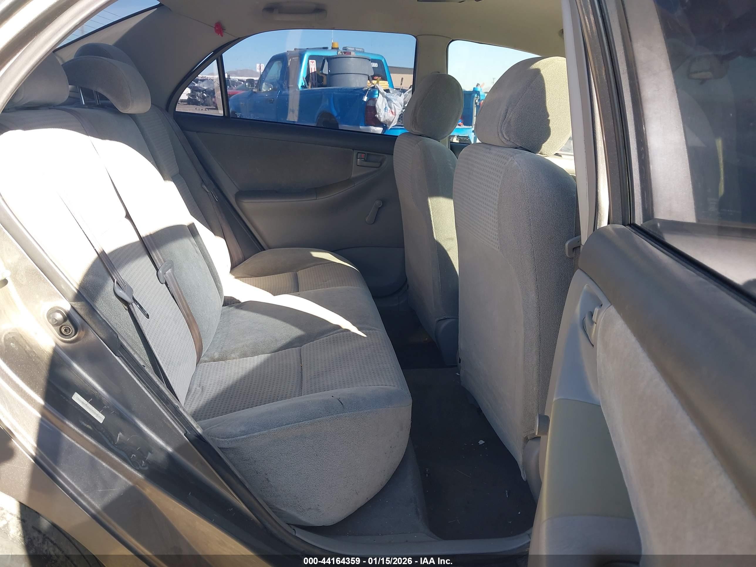 TOYOTA COROLLA image 8