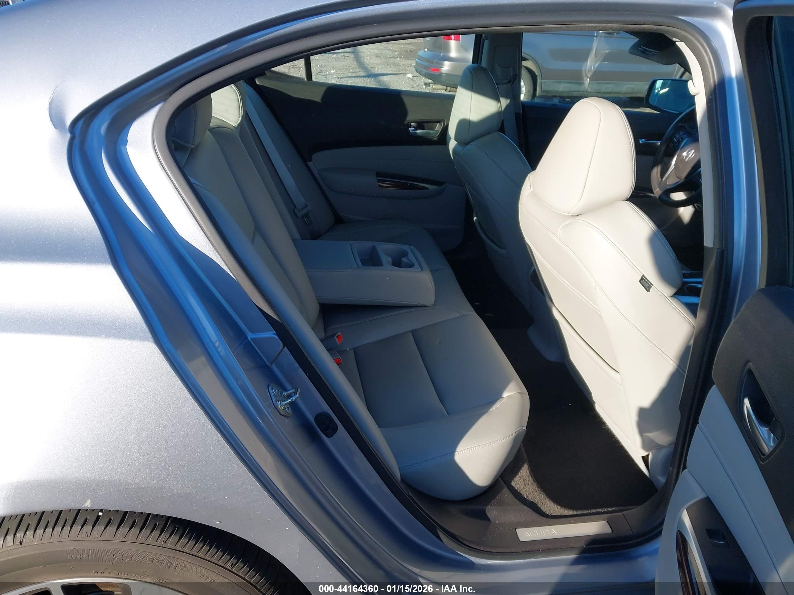 ACURA TLX image 8