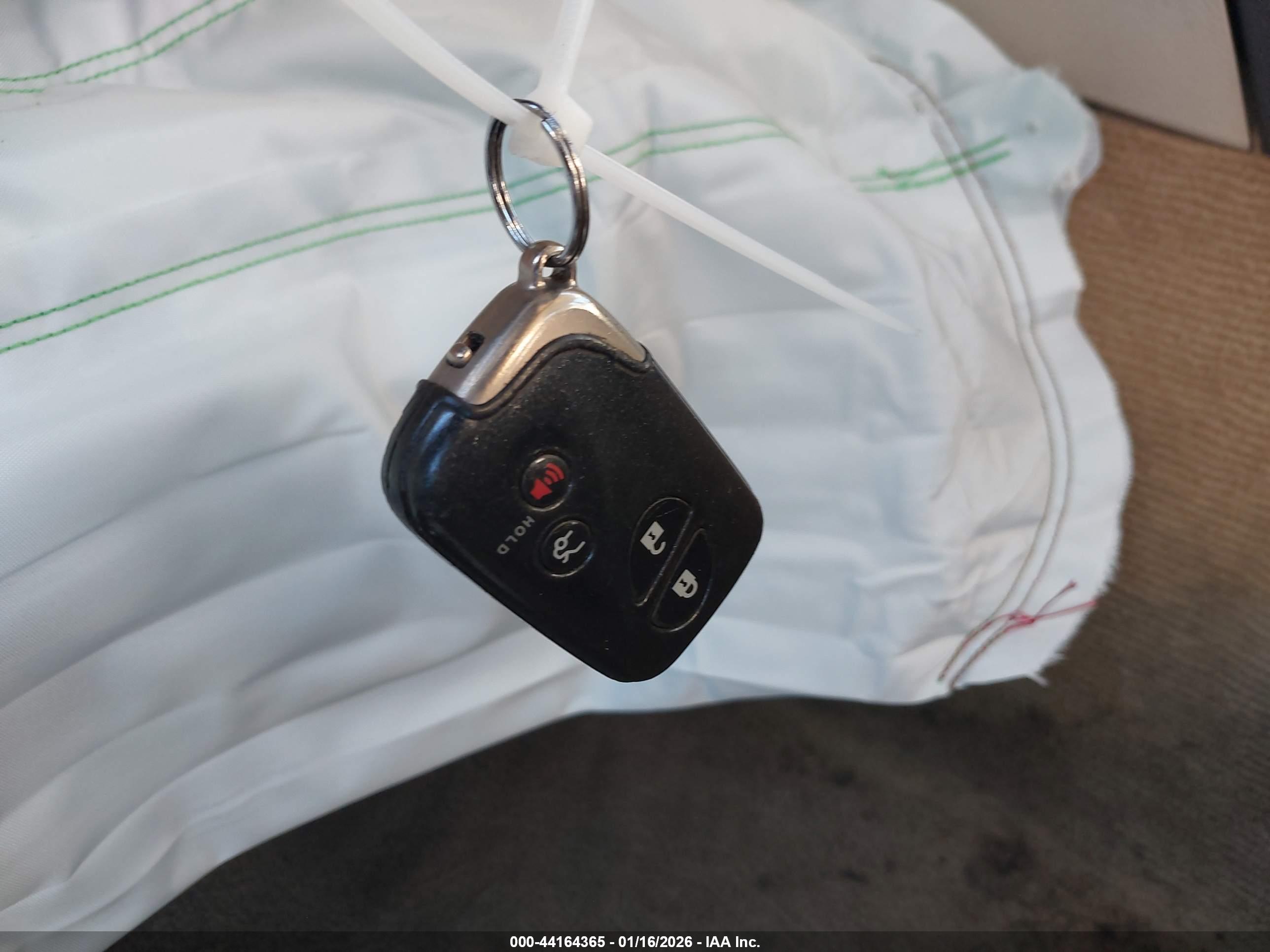 LEXUS ES image 11