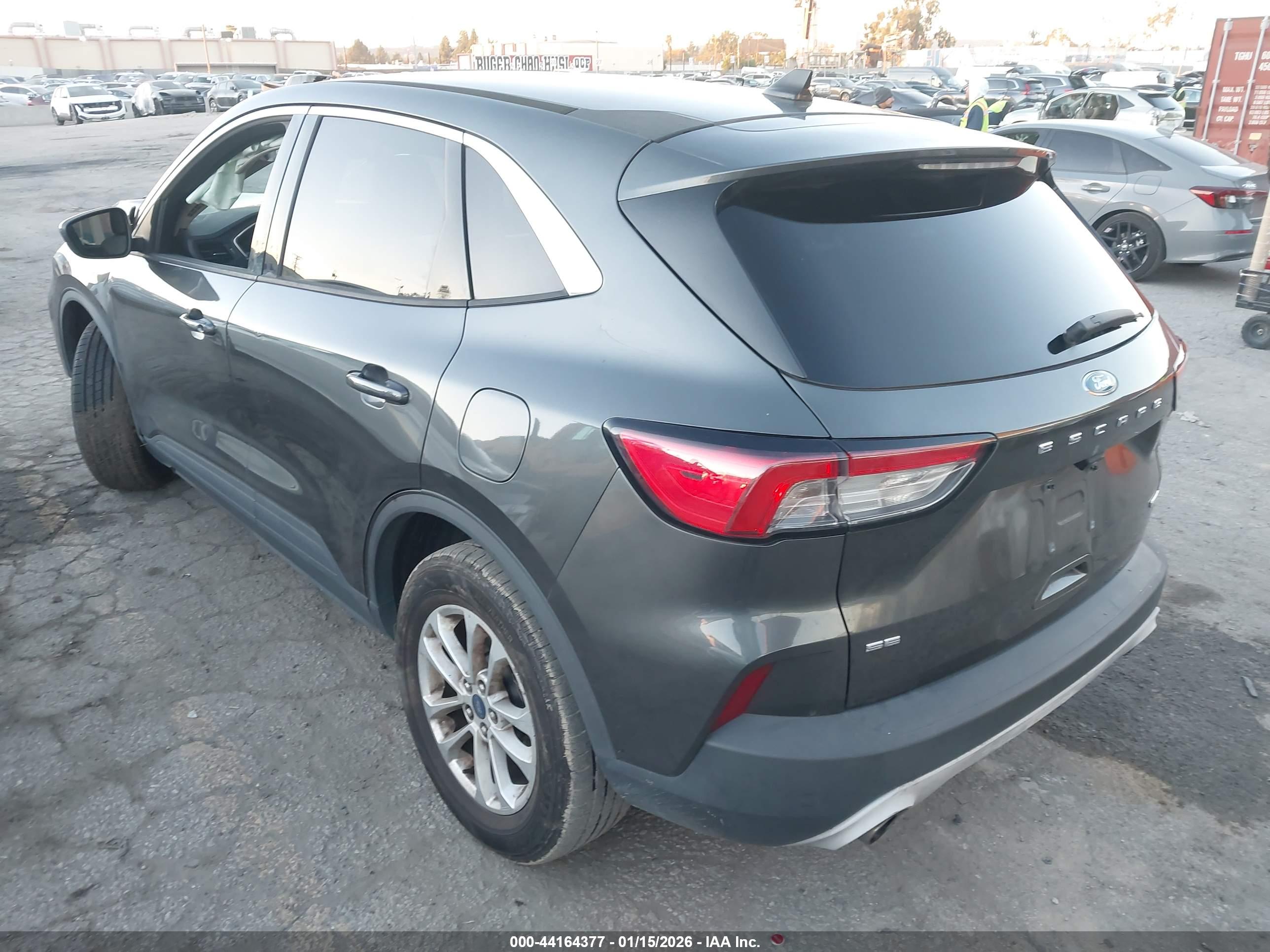 FORD ESCAPE image 3