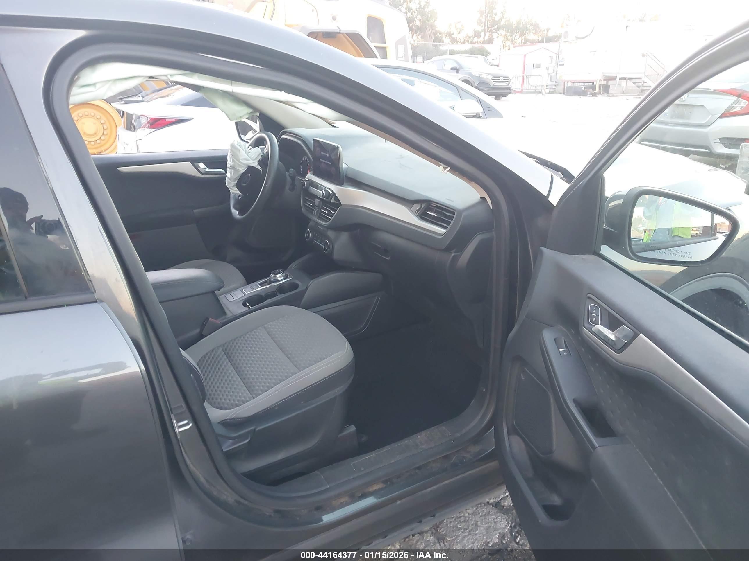 FORD ESCAPE image 5