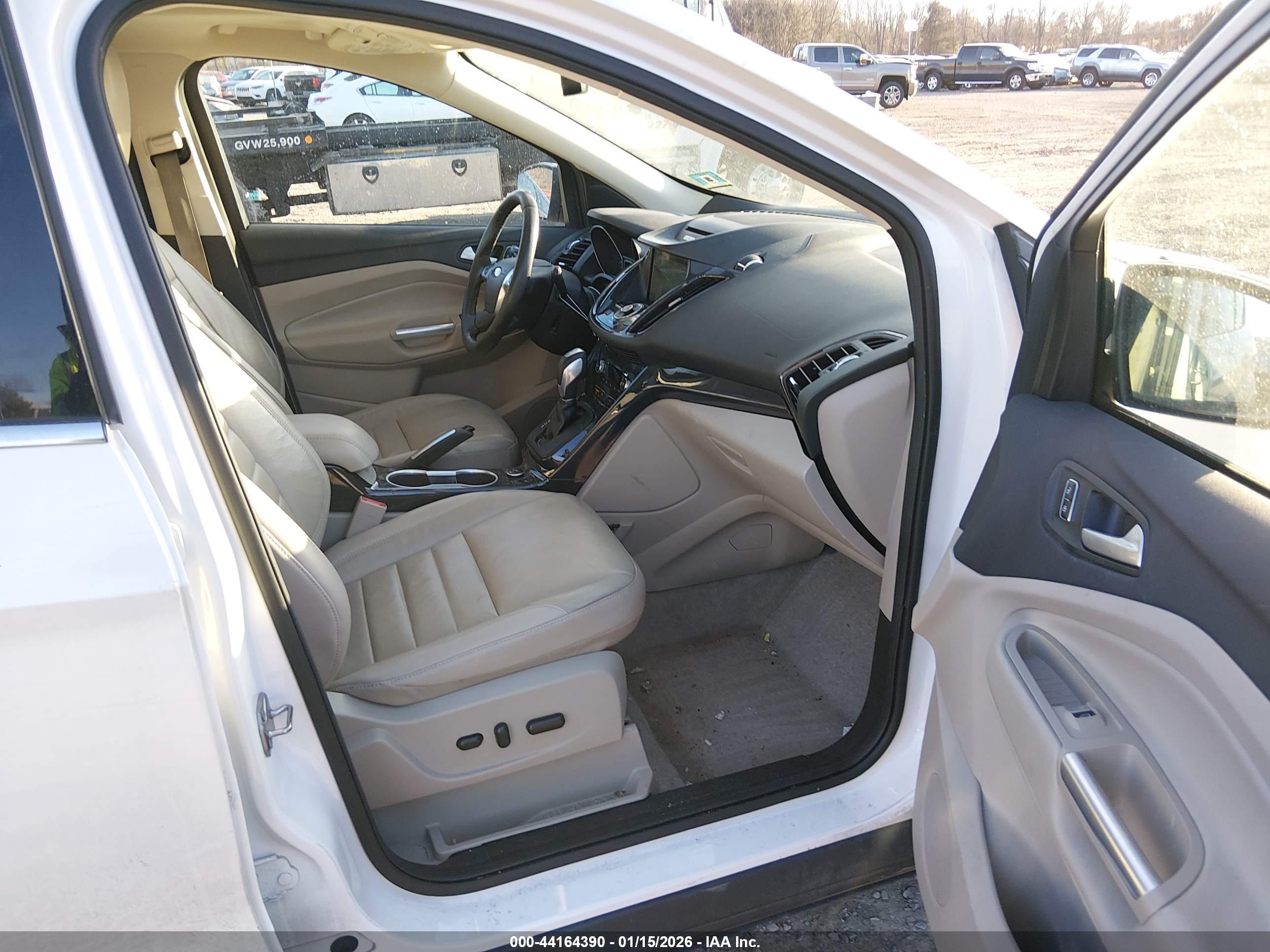 FORD ESCAPE image 5
