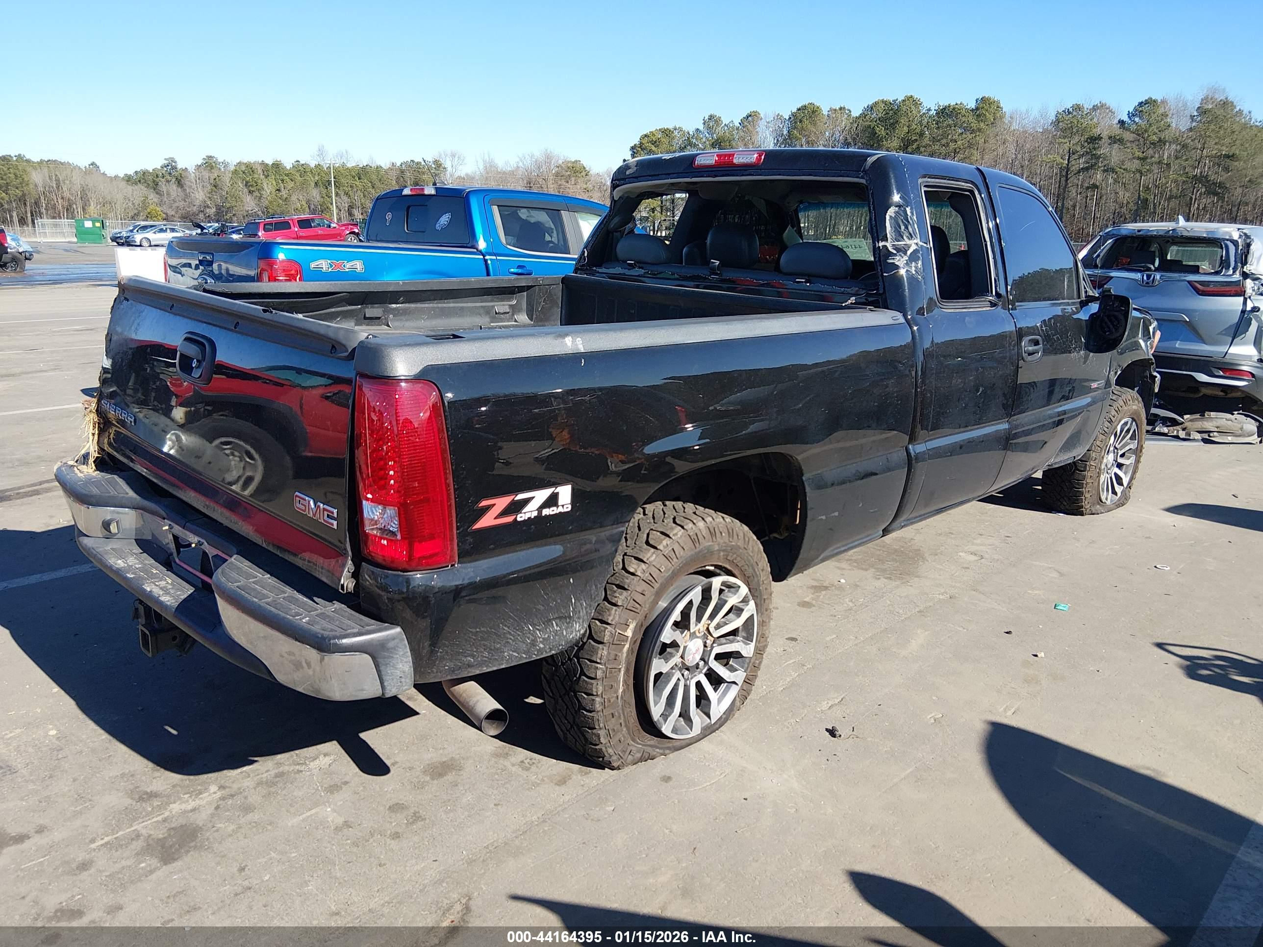 GMC SIERRA image 4