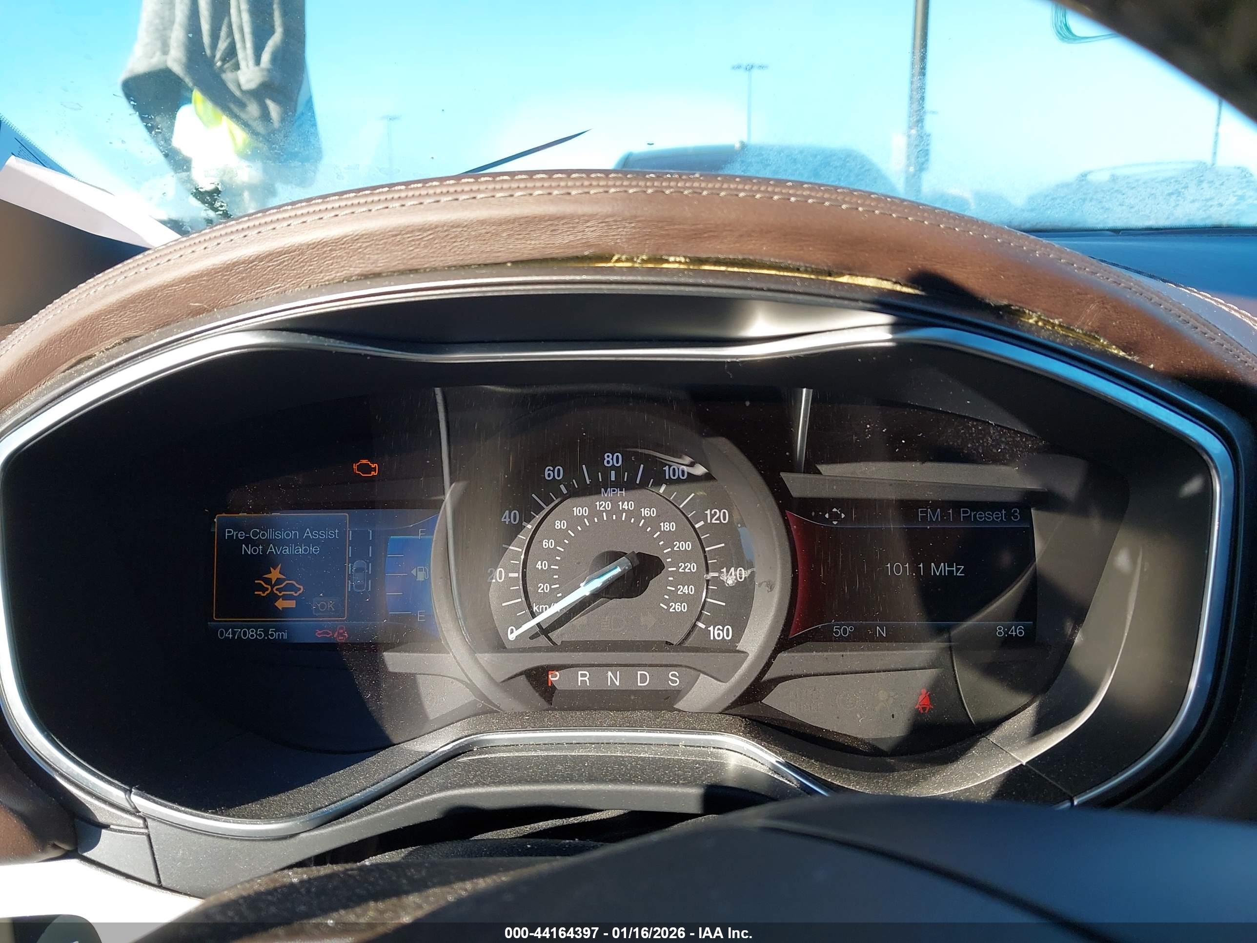 FORD FUSION image 7