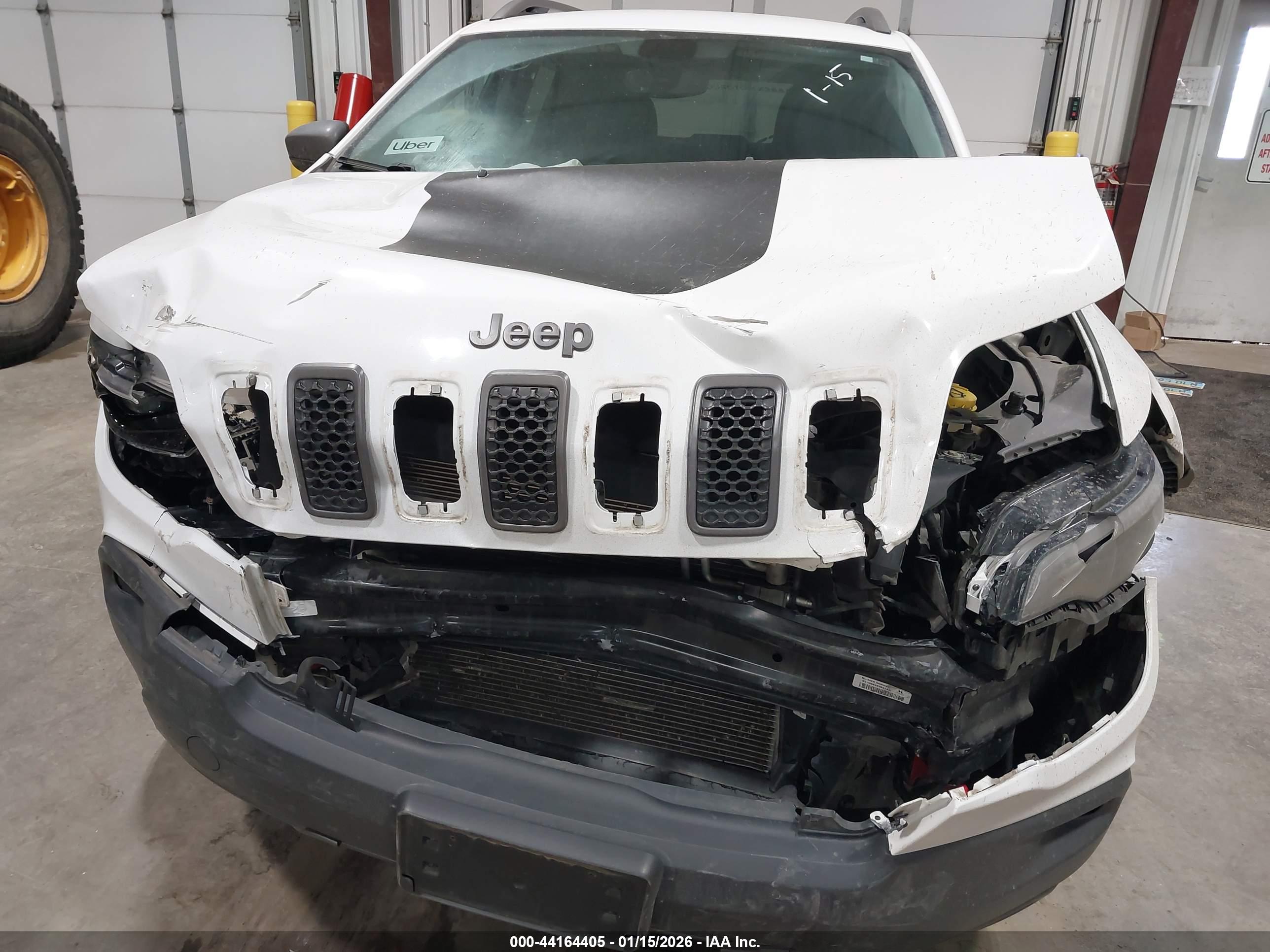JEEP CHEROKEE image 6