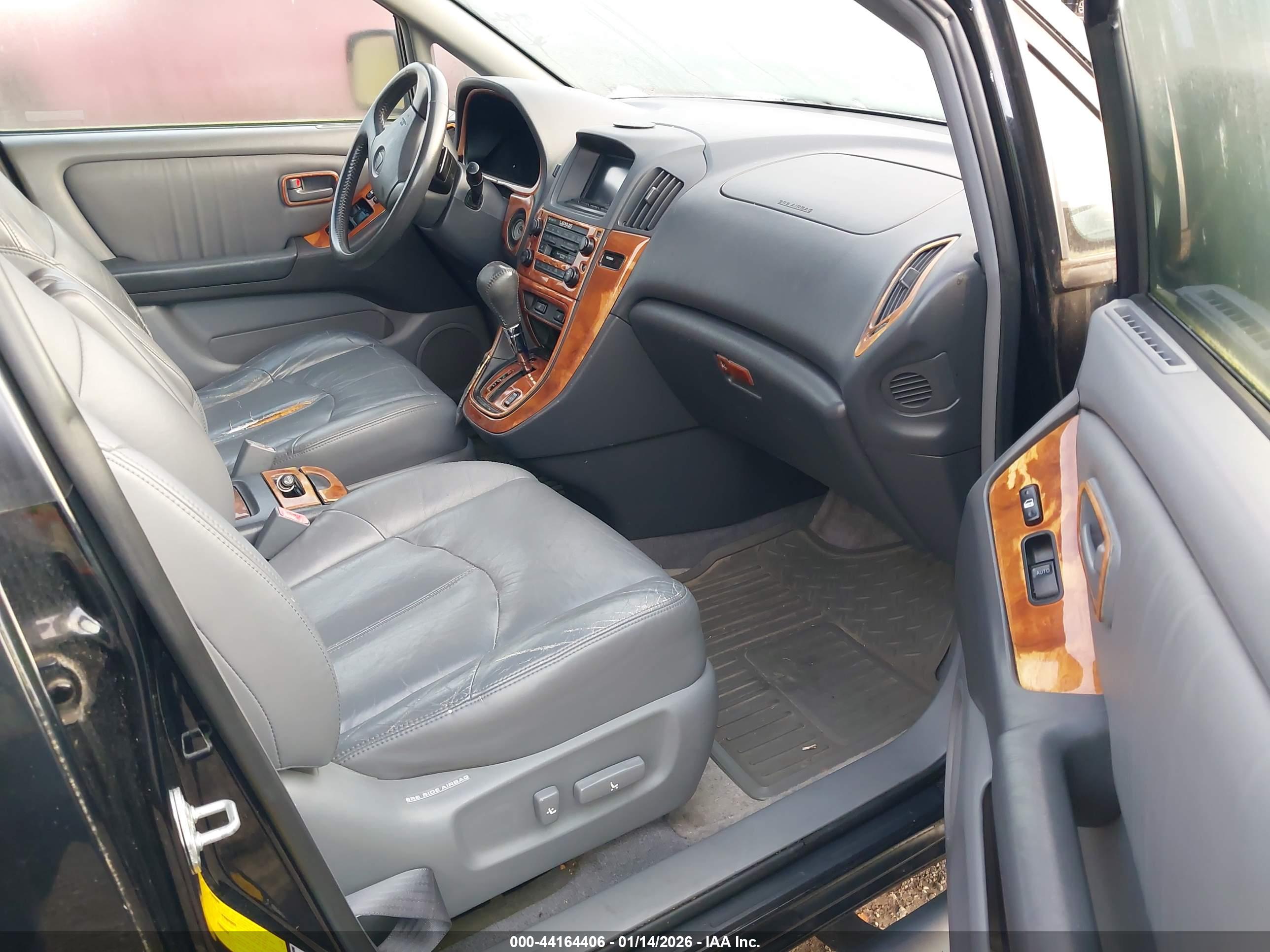LEXUS RX image 5