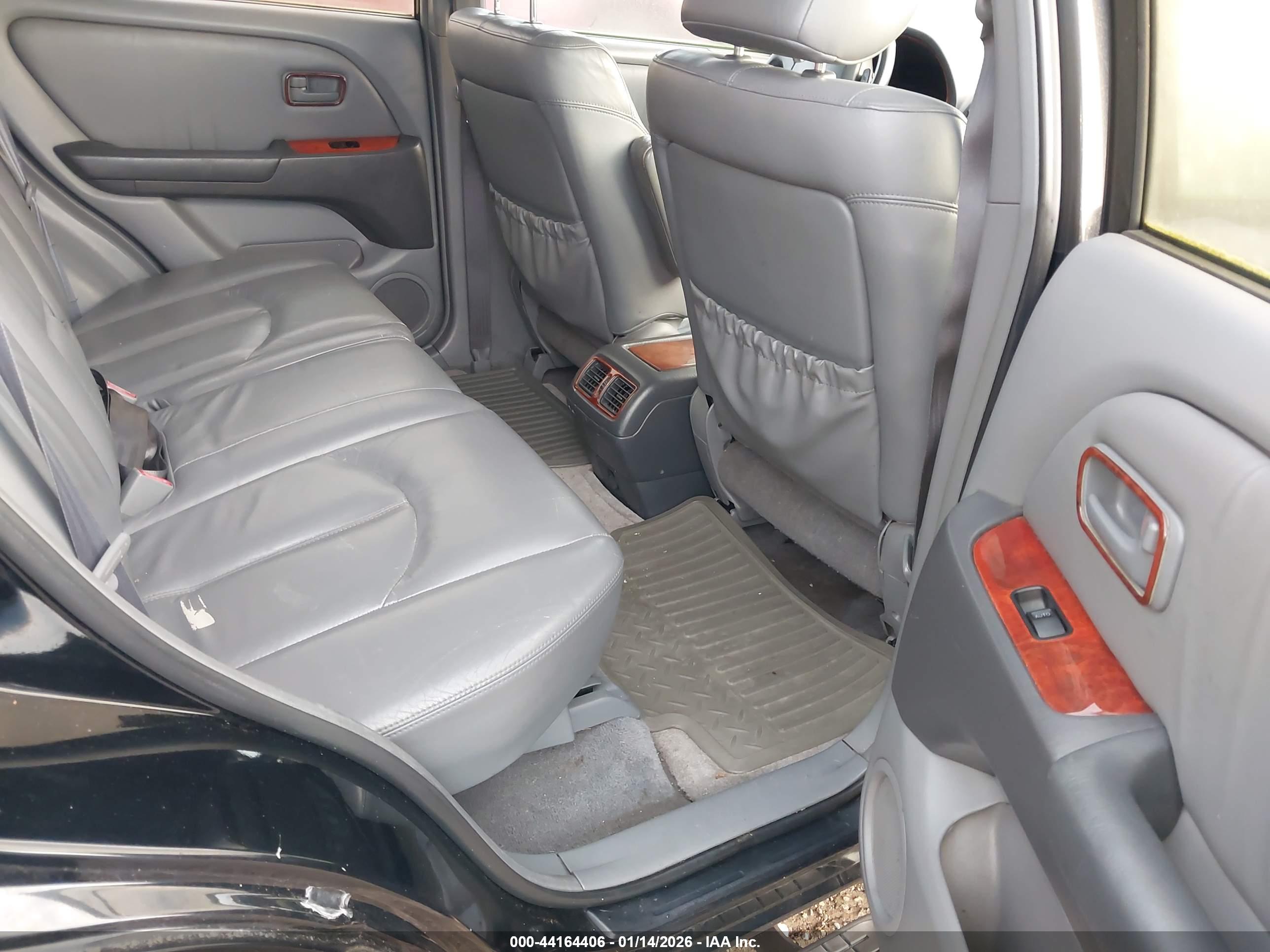 LEXUS RX image 8
