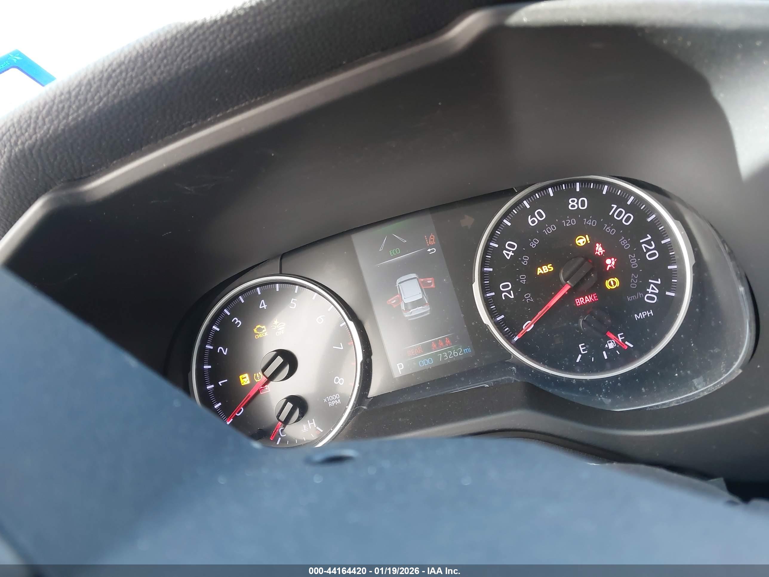 TOYOTA RAV4 image 7