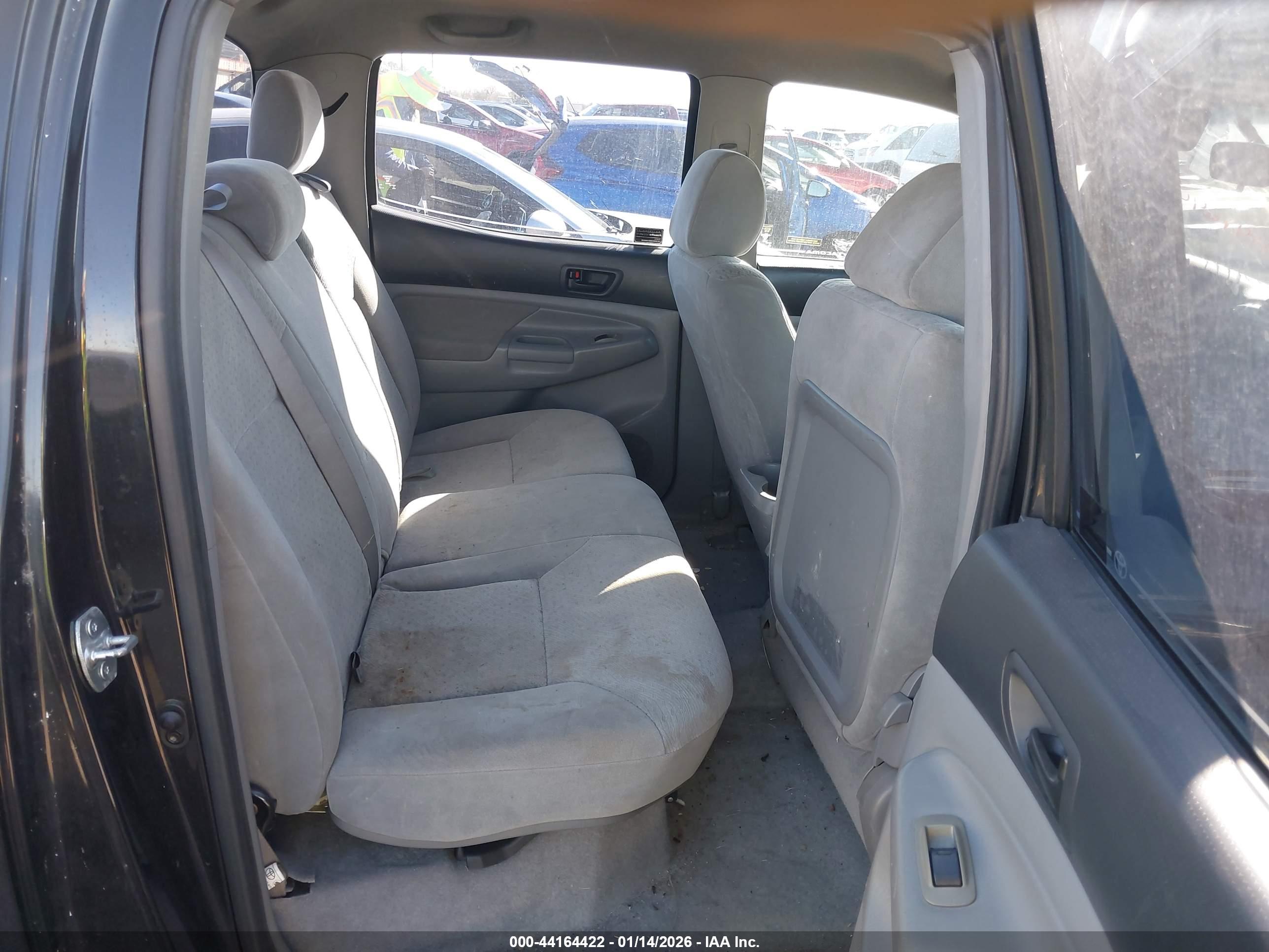 TOYOTA TACOMA image 8