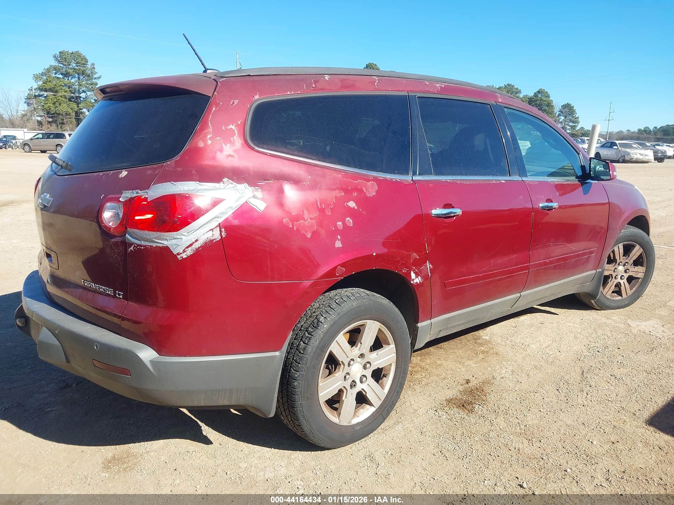 CHEVROLET TRAVERSE image 4