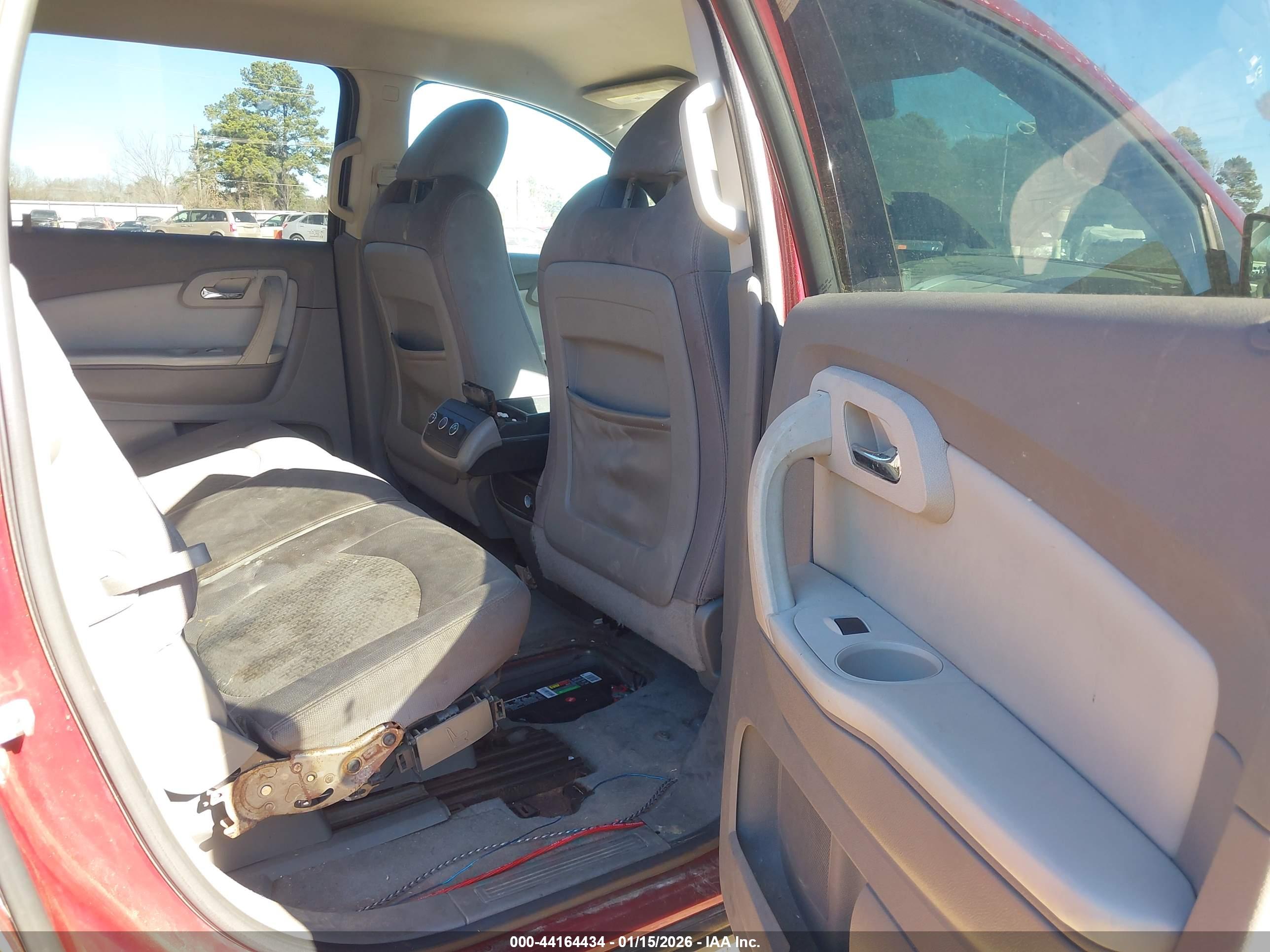 CHEVROLET TRAVERSE image 8