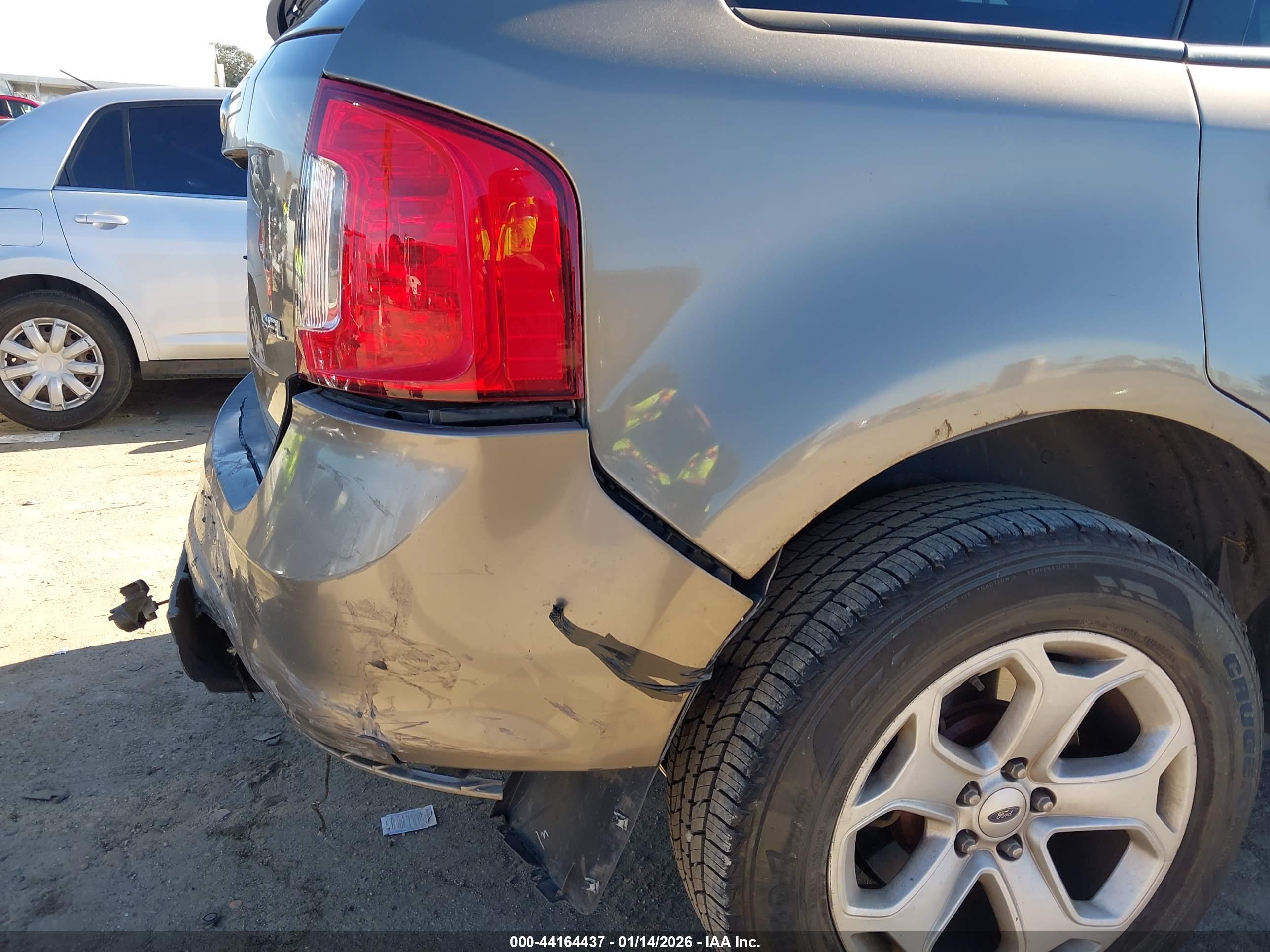 FORD EDGE image 6