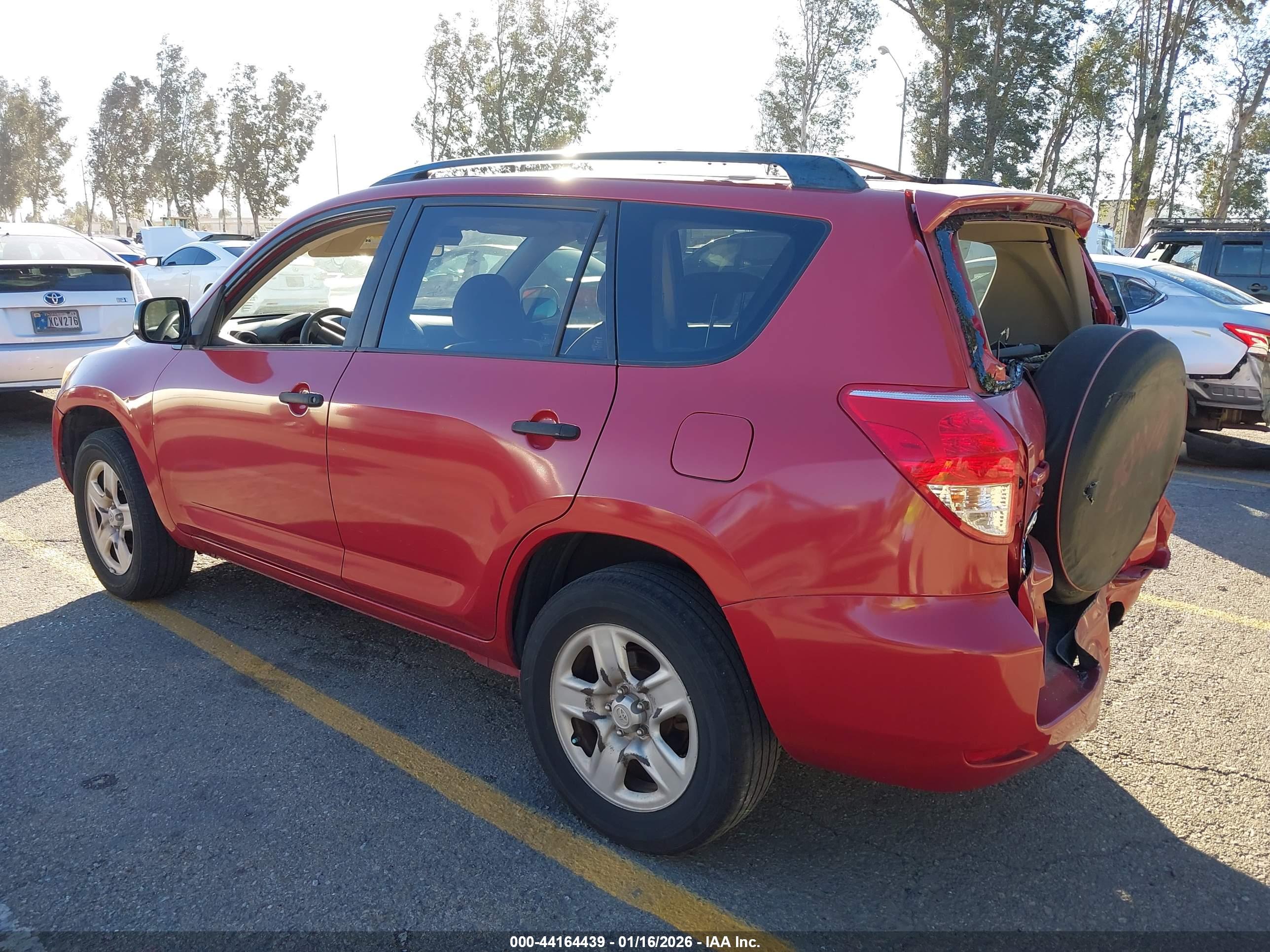TOYOTA RAV4 image 3