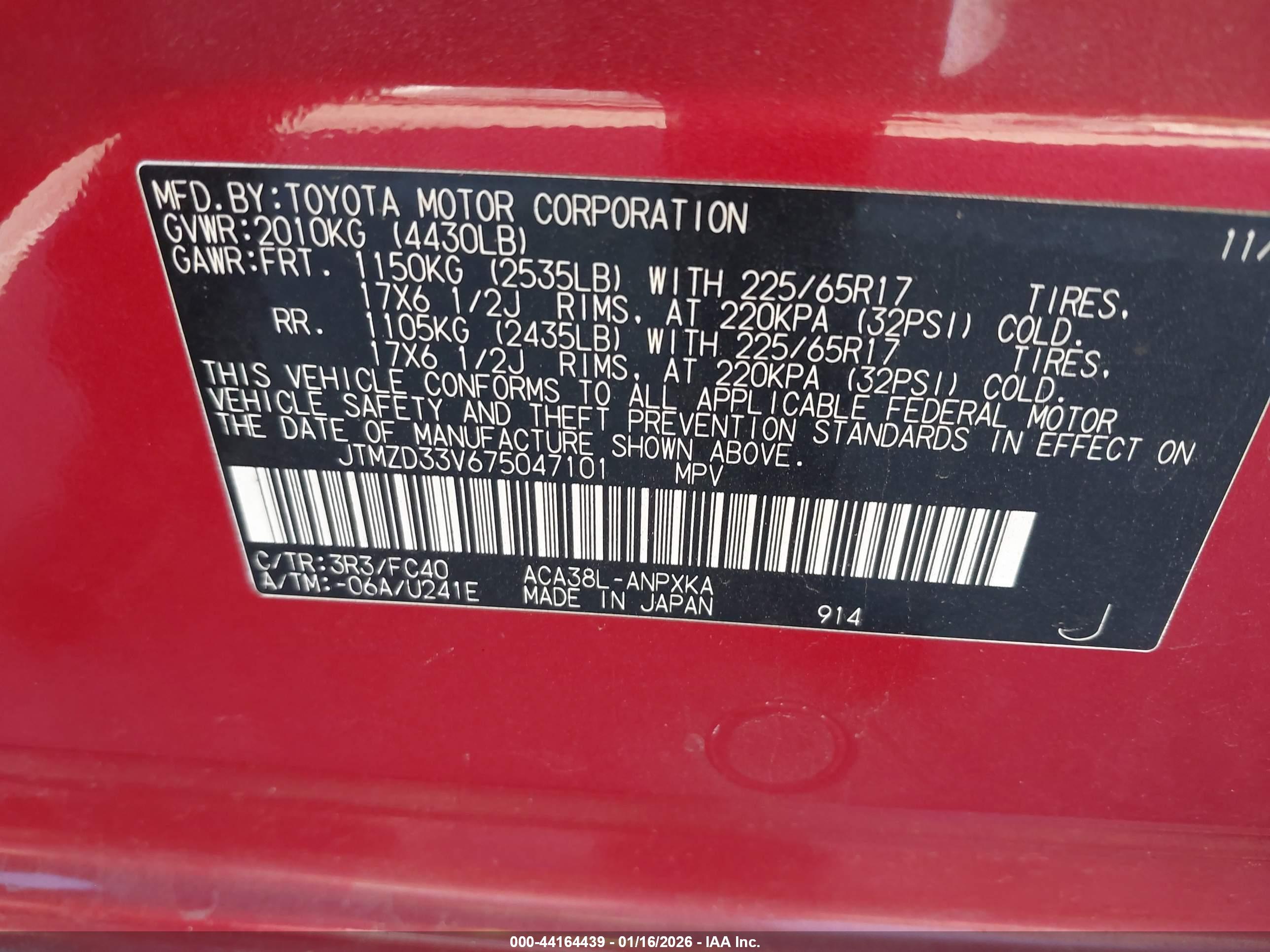 TOYOTA RAV4 image 9