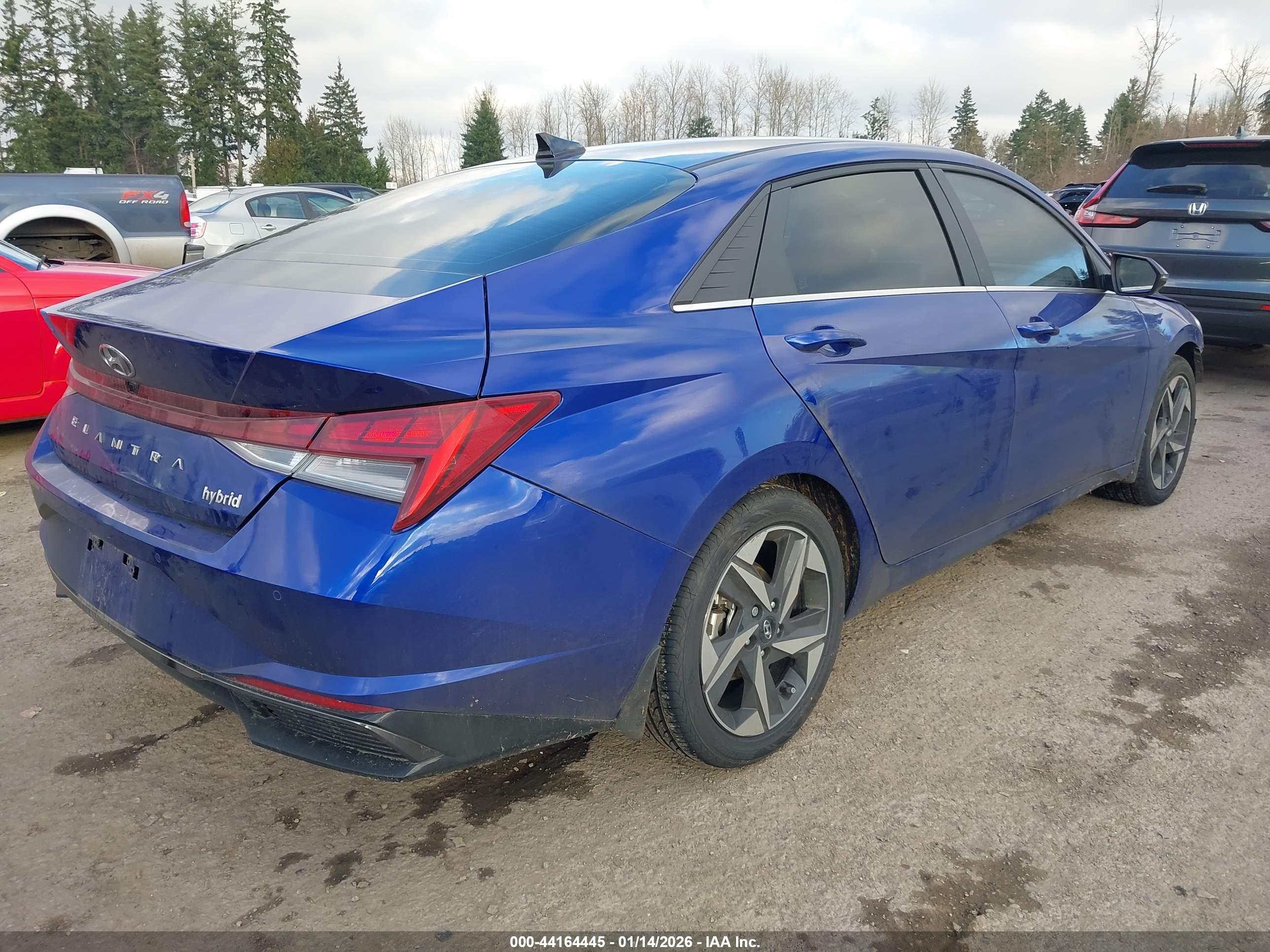 HYUNDAI ELANTRA image 4
