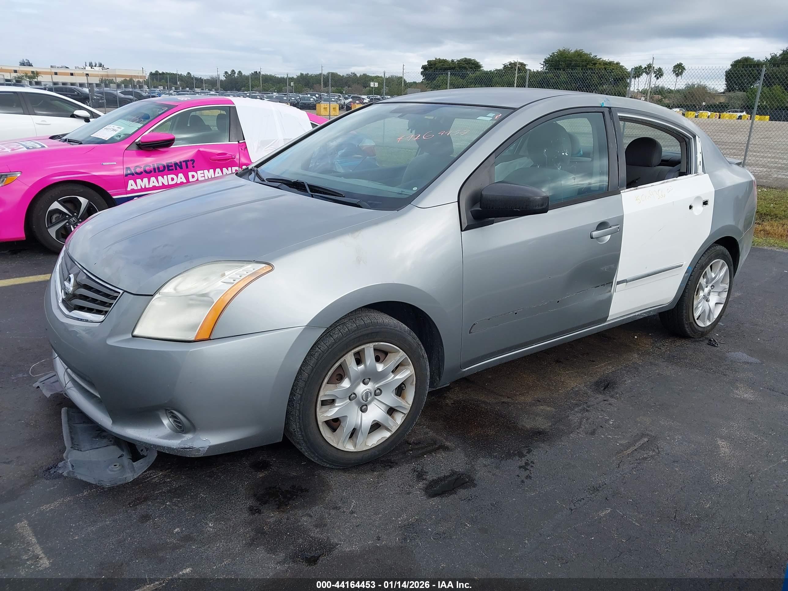NISSAN SENTRA image 2