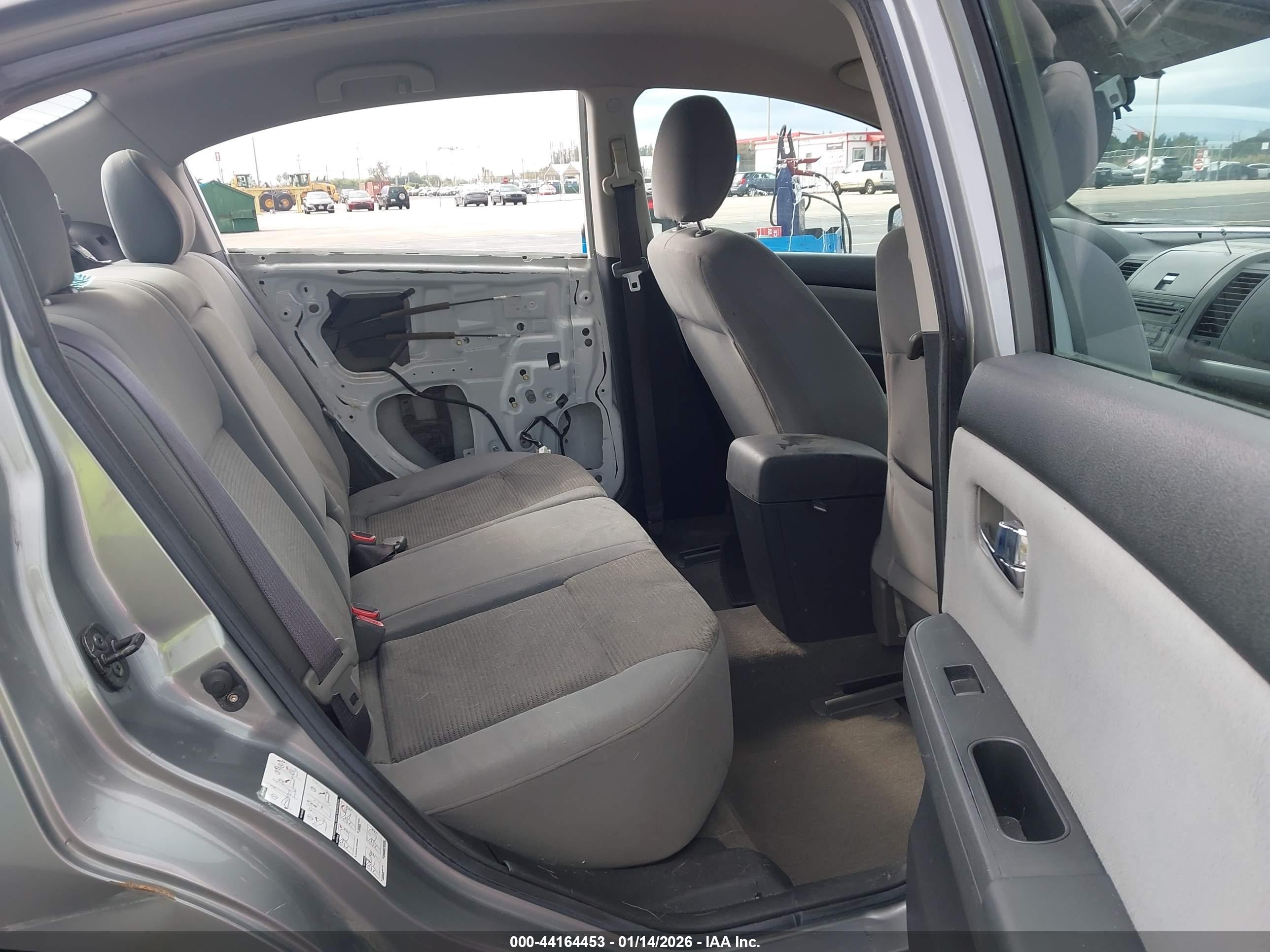 NISSAN SENTRA image 8