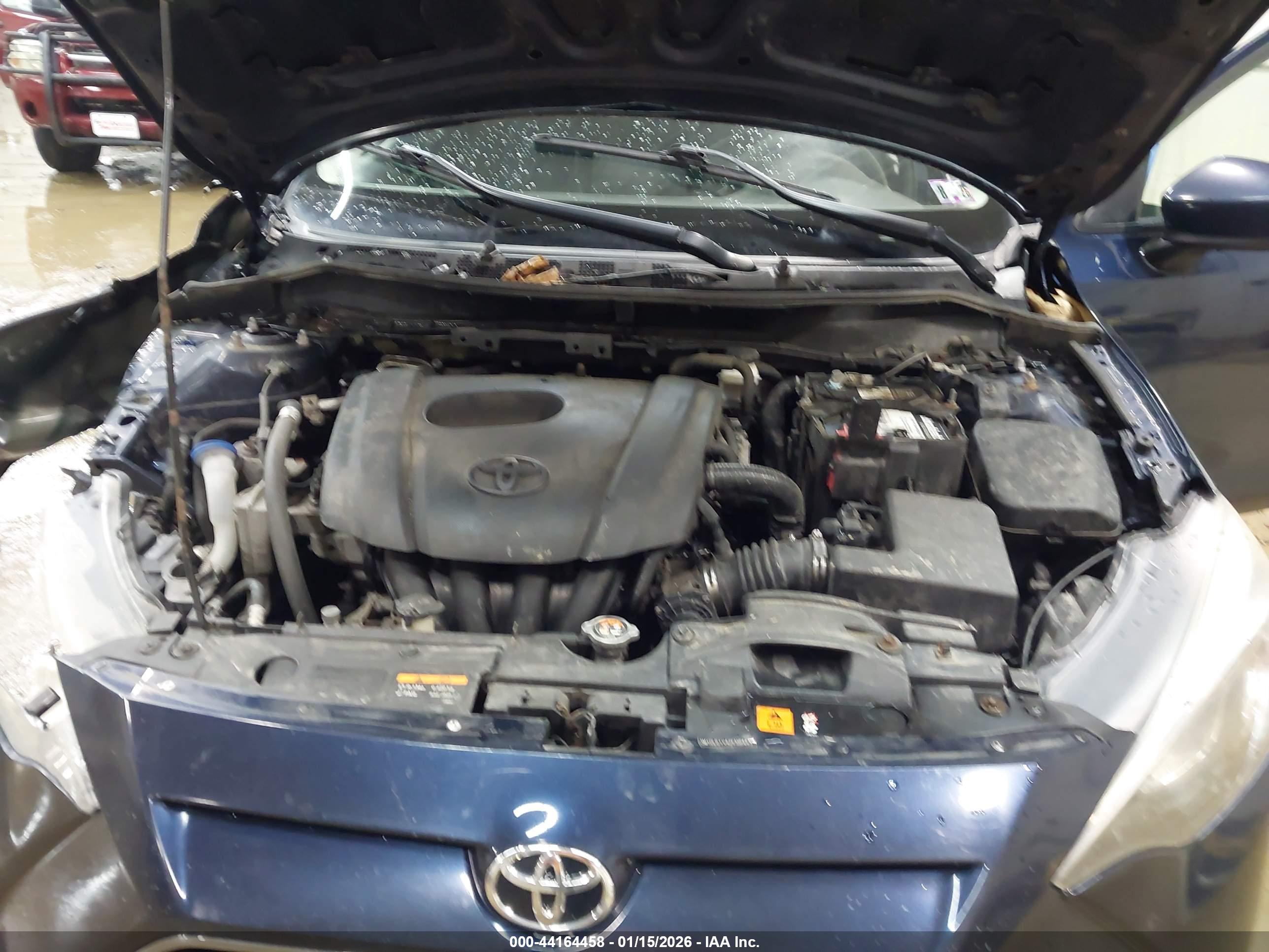 TOYOTA YARIS image 10