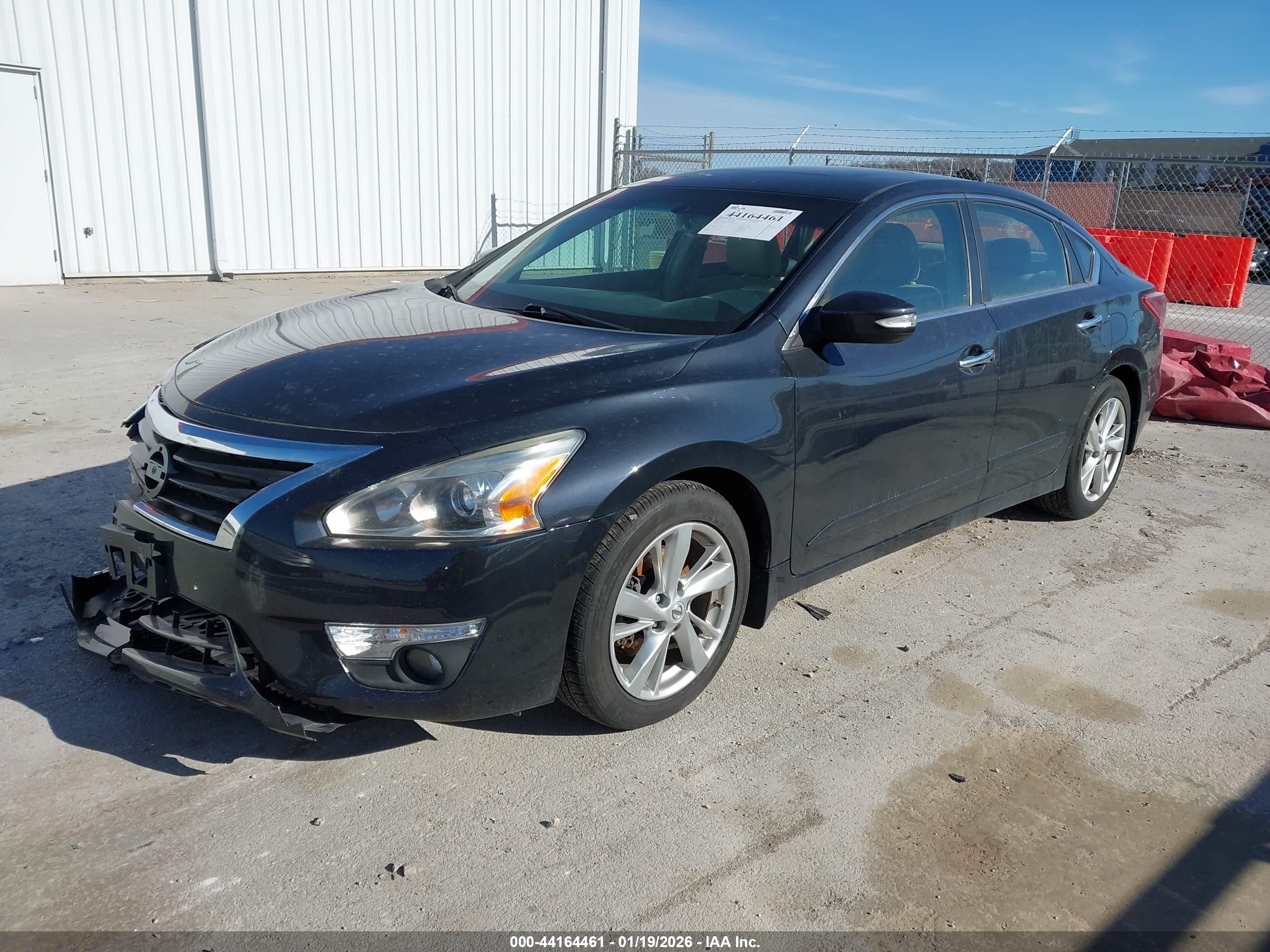 NISSAN ALTIMA image 2